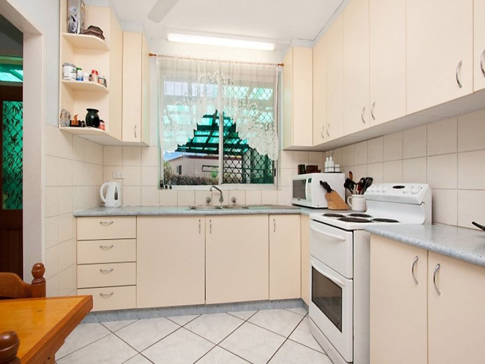 9/2 Easther Crescent, Coconut Grove NT 0810, Coconut Grove - Thumbnail 6