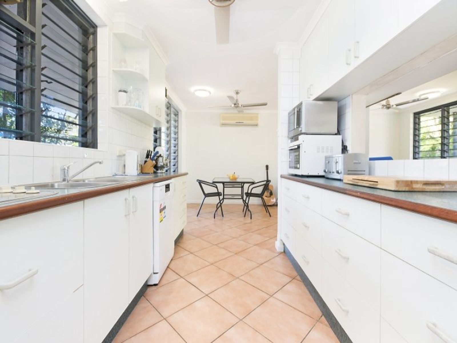 27 Stedcombe Street, Alawa NT 0810, Alawa - Thumbnail 4