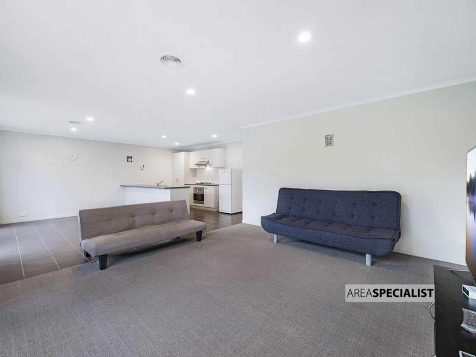 53 Phoenix Avenue, Cranbourne, VIC 3977, Cranbourne - Thumbnail 8