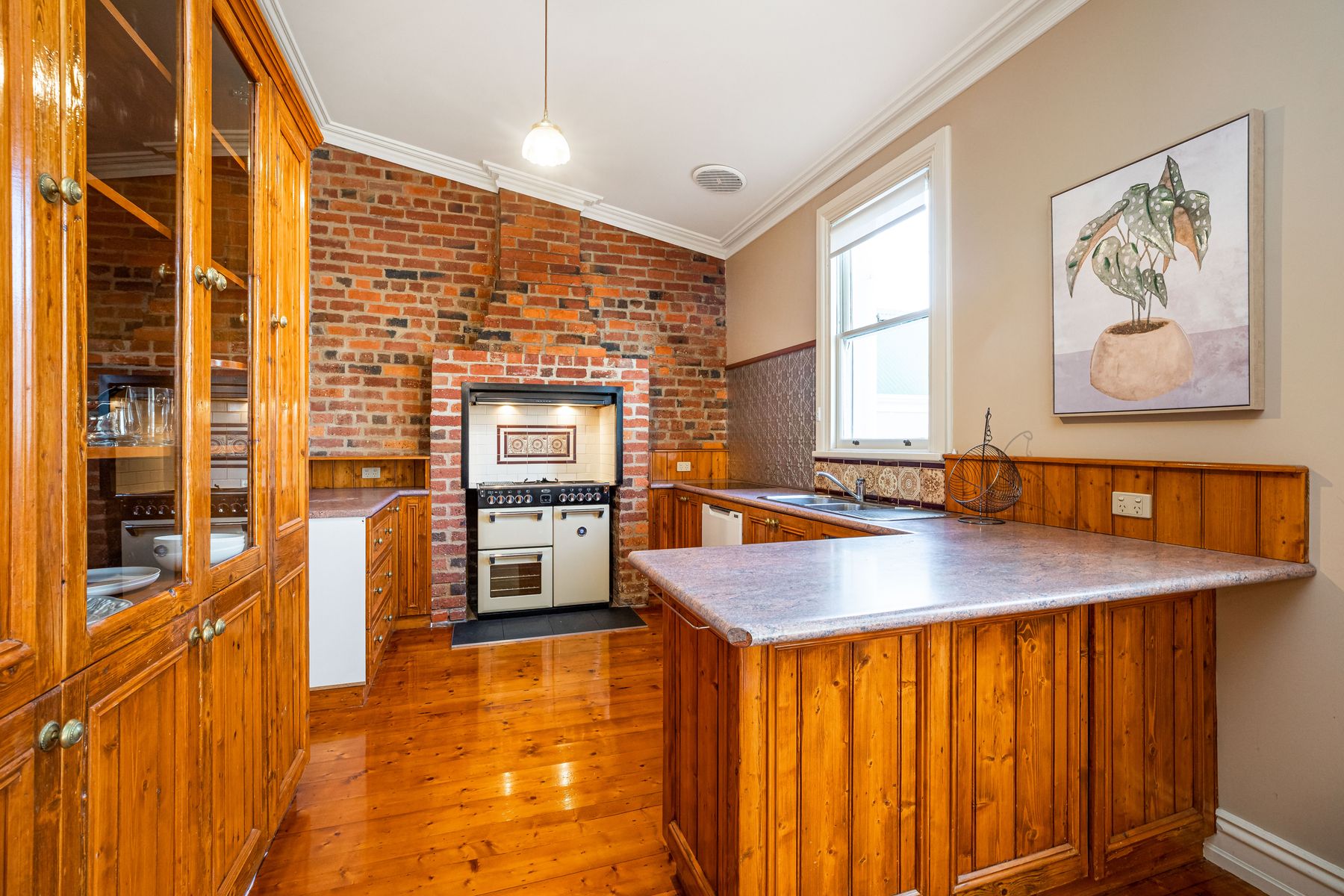 1 Pine Street, Quarry Hill, VIC 3550, Quarry Hill - Thumbnail 2