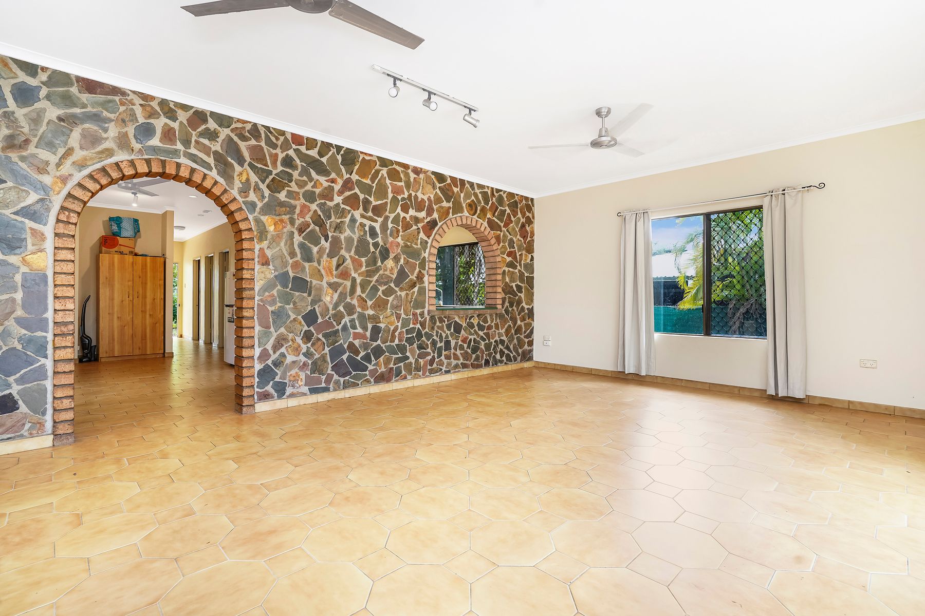 7 Lippia Court, Karama, NT 0812, Karama - Thumbnail 4