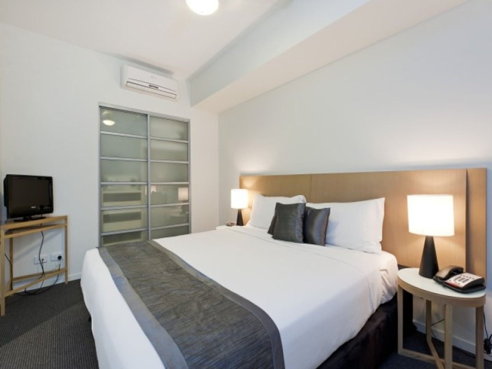 1114/43B Knuckey Street, Darwin City NT 0800, Darwin City - Thumbnail 2