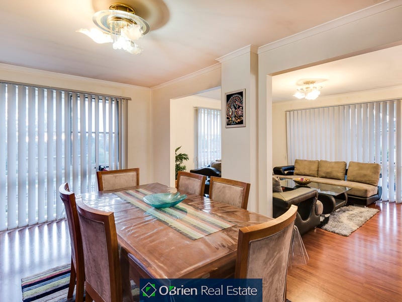 99 James Cook Drive, Endeavour Hills, VIC 3802, Endeavour Hills - Thumbnail 2