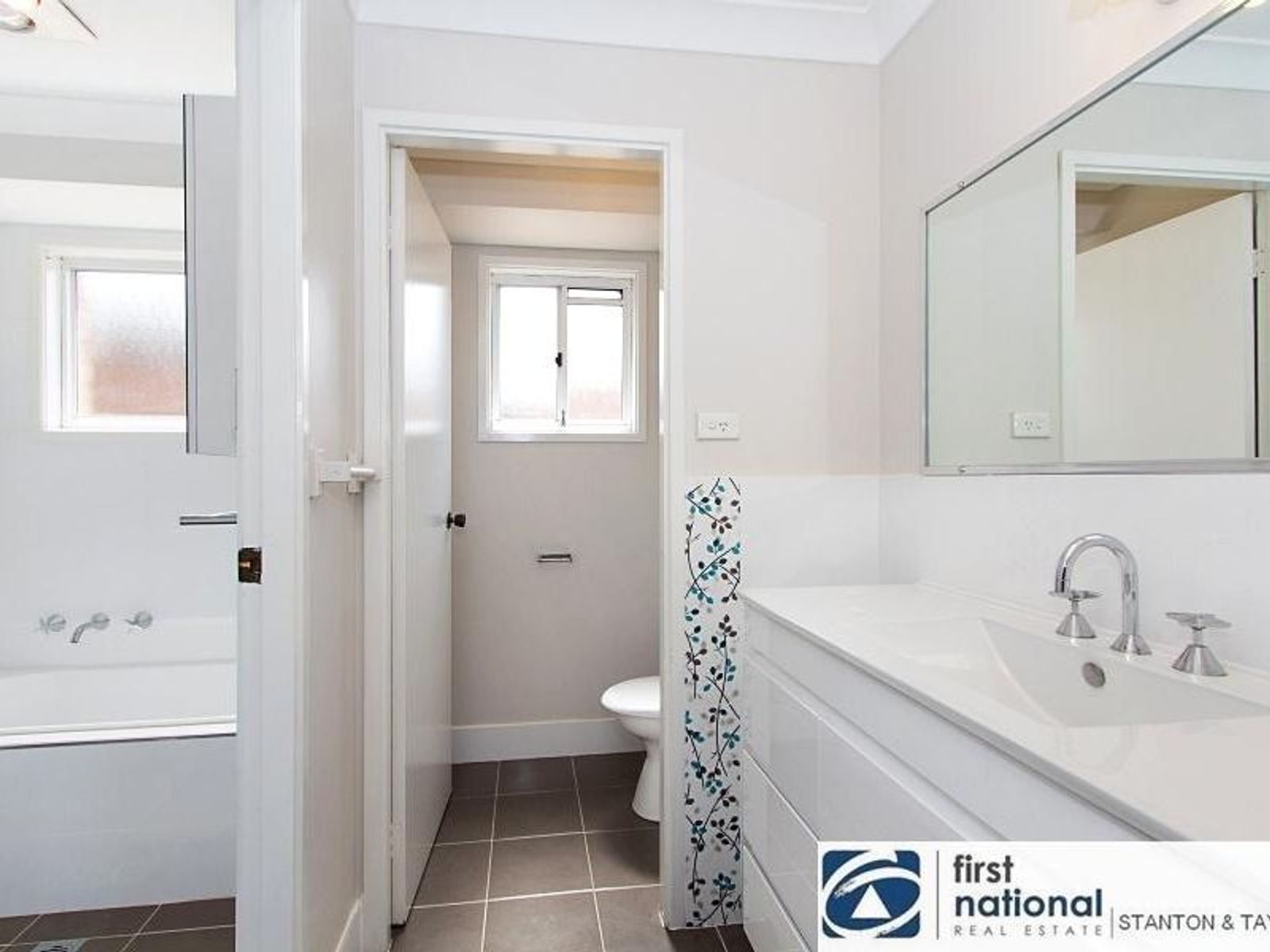 8 Peppermint Crescent, Kingswood - Thumbnail 8