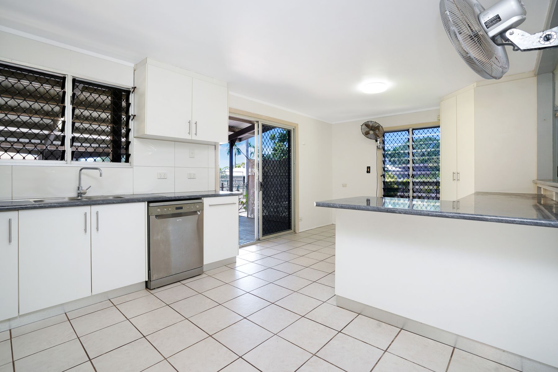 15 Annaburroo Crescent, Tiwi NT 0810, Tiwi - Thumbnail 5