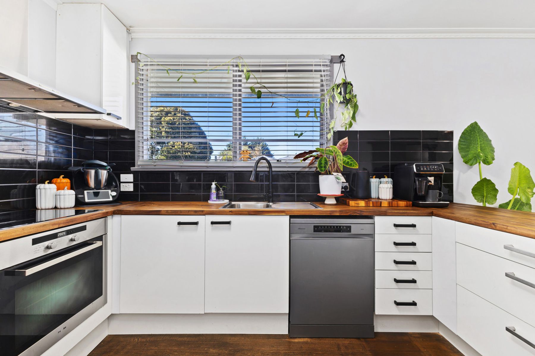 21 Elliott Street, Traralgon VIC 3844, Traralgon - Thumbnail 4