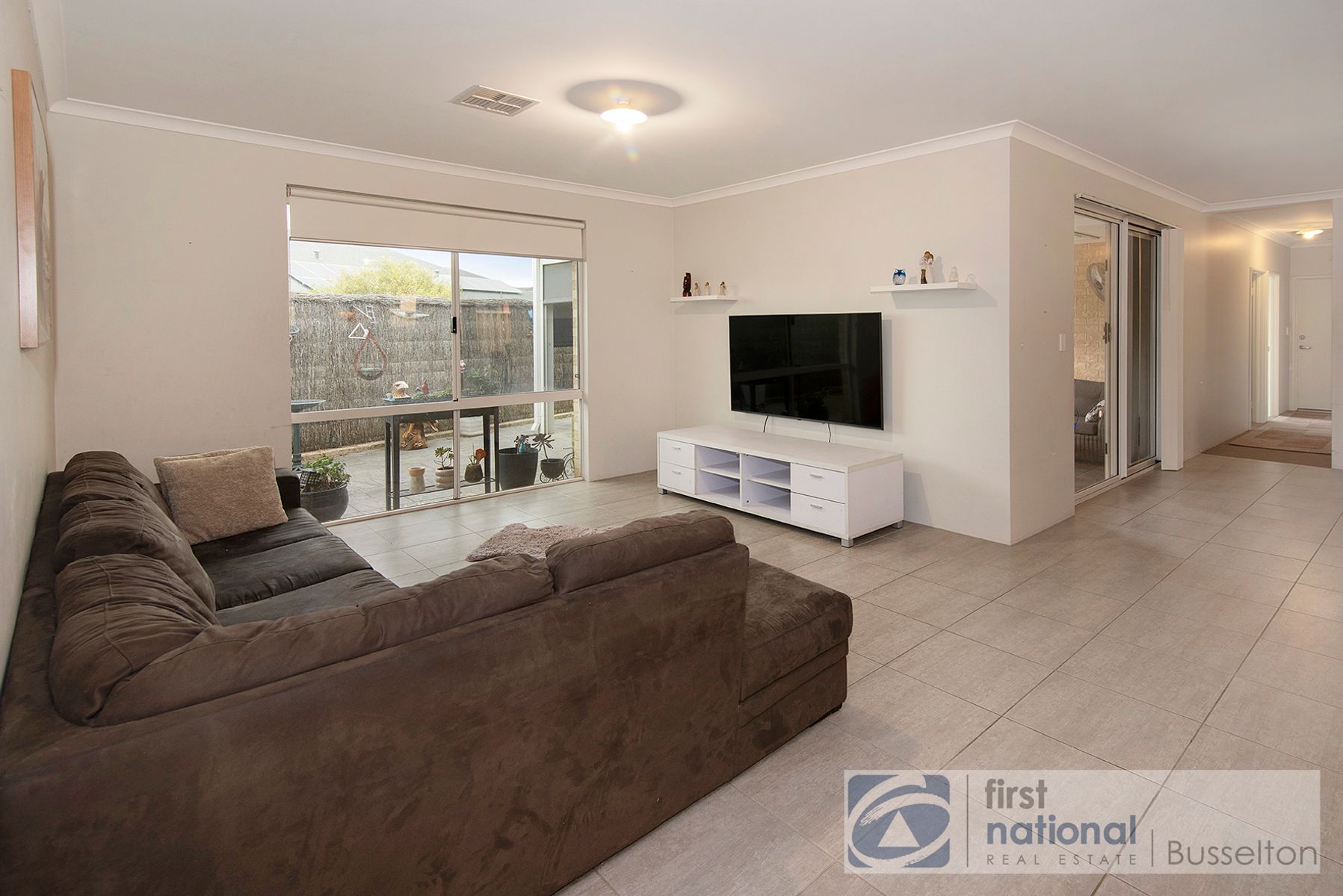 10 Roubion Gardens, Yalyalup WA 6280, Yalyalup - Thumbnail 5