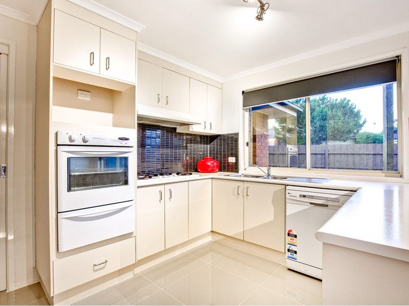 9 Tolmie Way, Mount Martha, VIC 3934, Mount Martha - Thumbnail 4