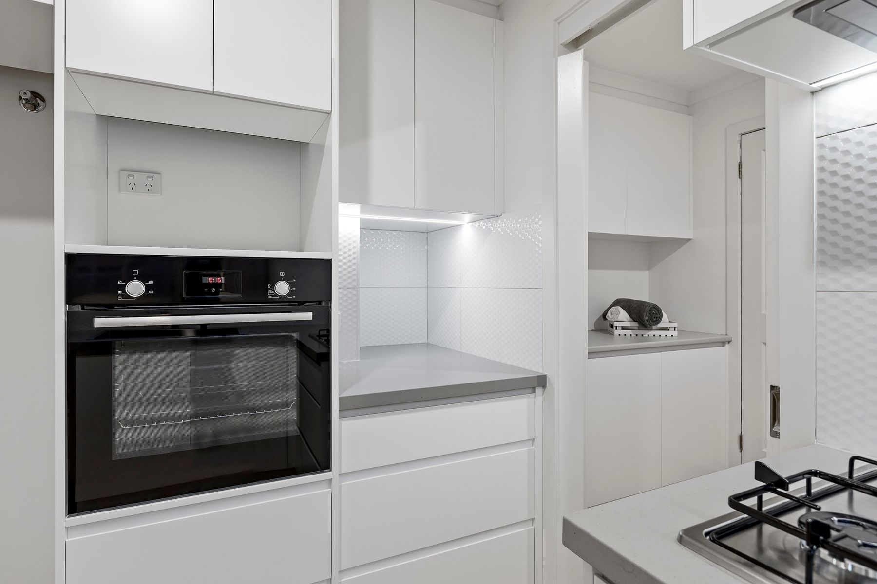 DM 133 KauriGrv GlenWaverley 29 of 65 SML