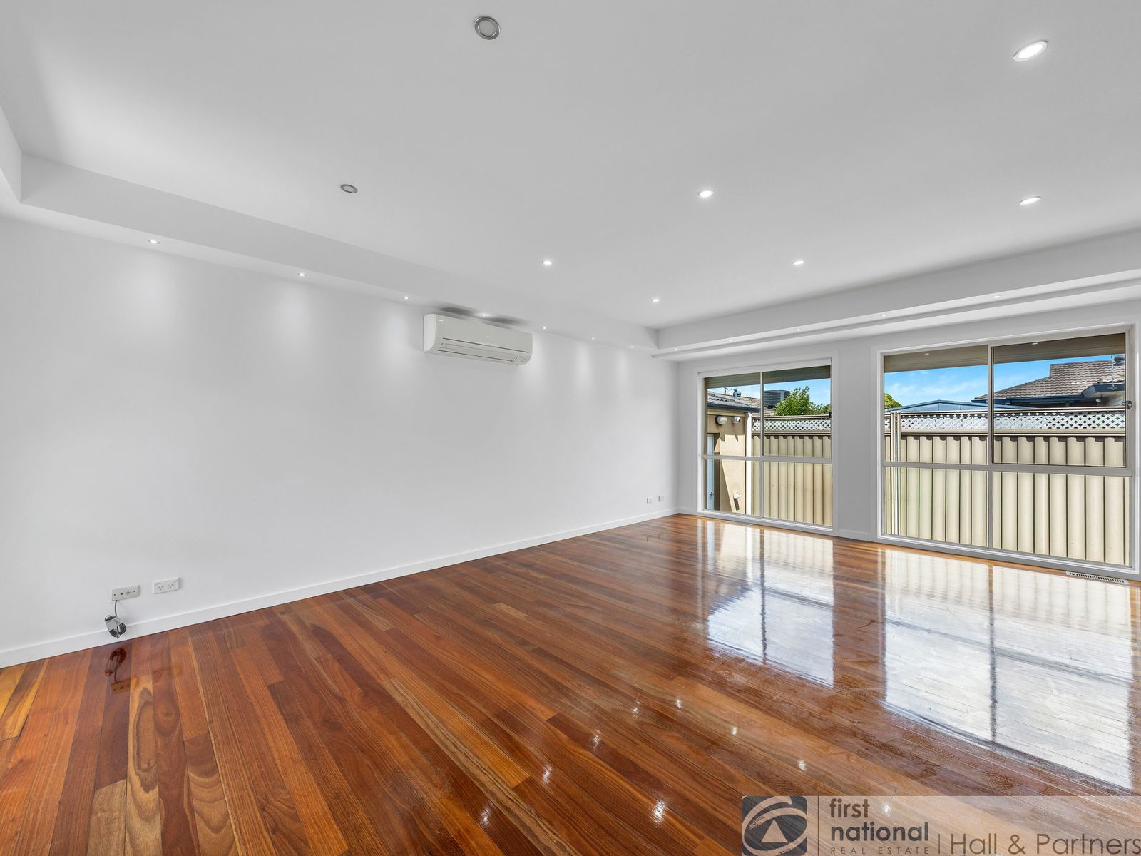 2/7 Charles Avenue, Hallam VIC 3803, Hallam - Thumbnail 3