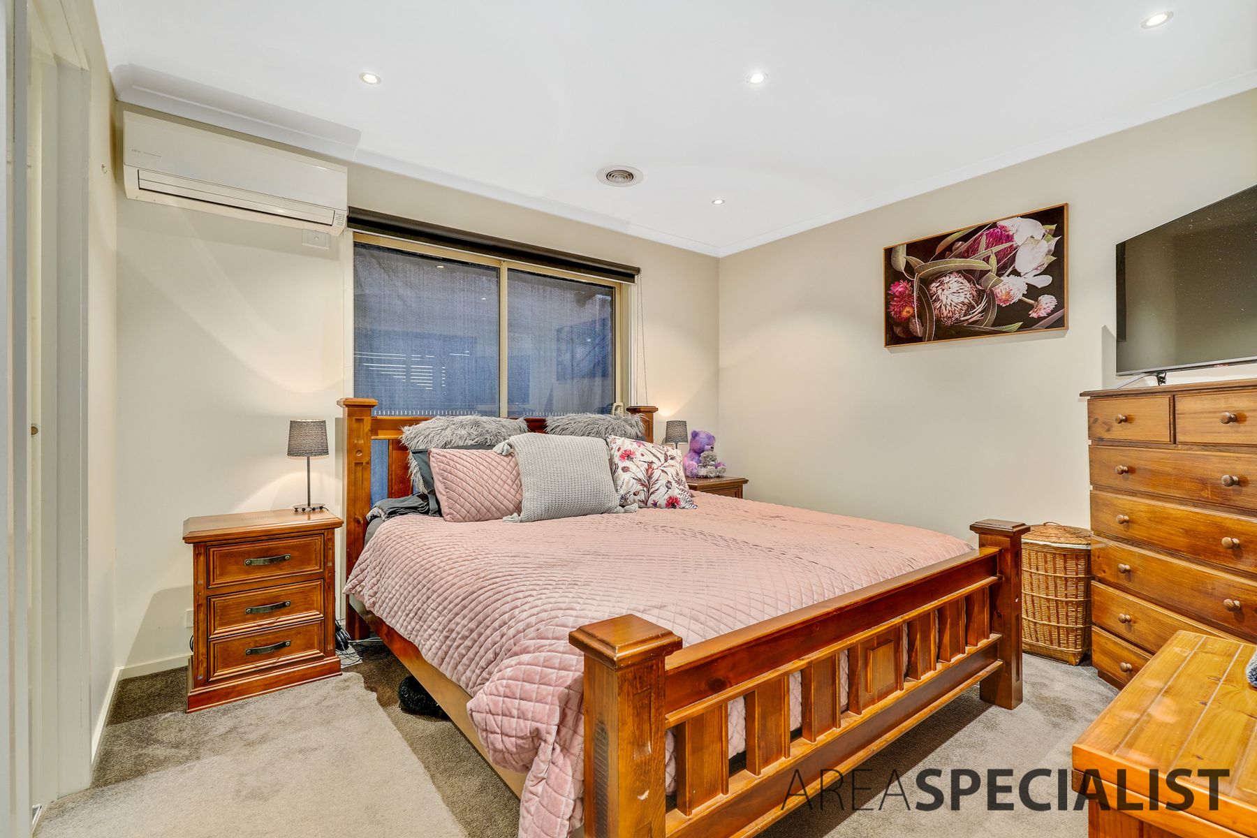 15 Brentwood Drive, Cranbourne North, VIC 3977, Cranbourne North - Thumbnail 3