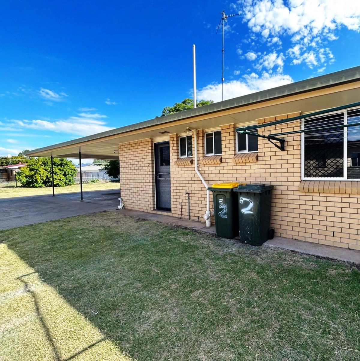 2/13-15 Mann Street, Chinchilla QLD 4413