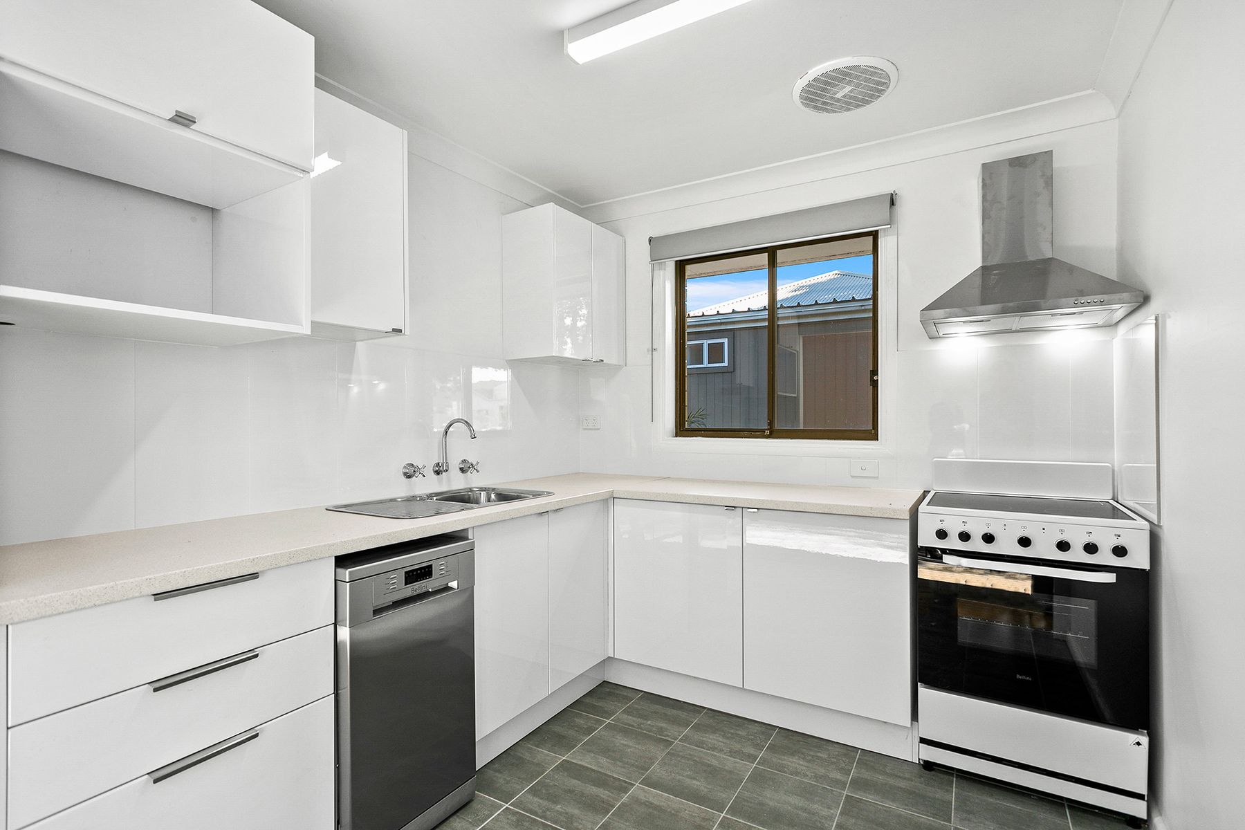 1/45 West Street, Wollongong NSW 2500, Wollongong - Thumbnail 2