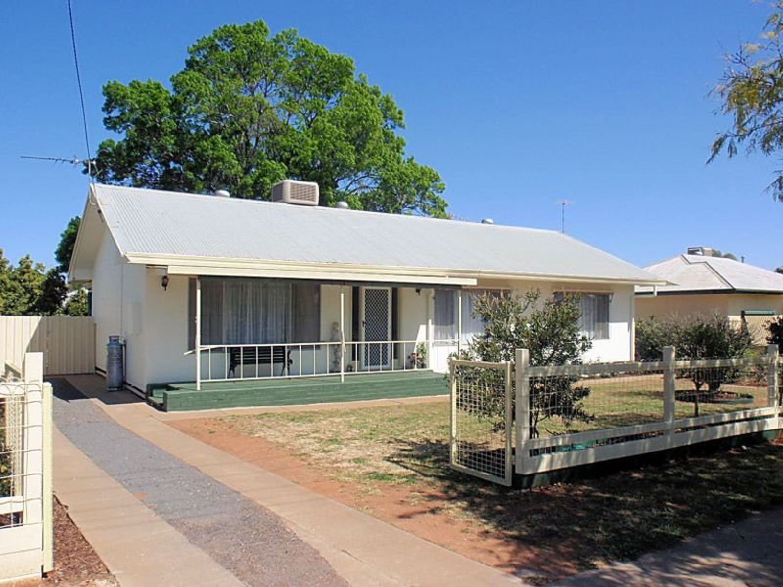 16 Neilpo Street, Dareton - Image 1