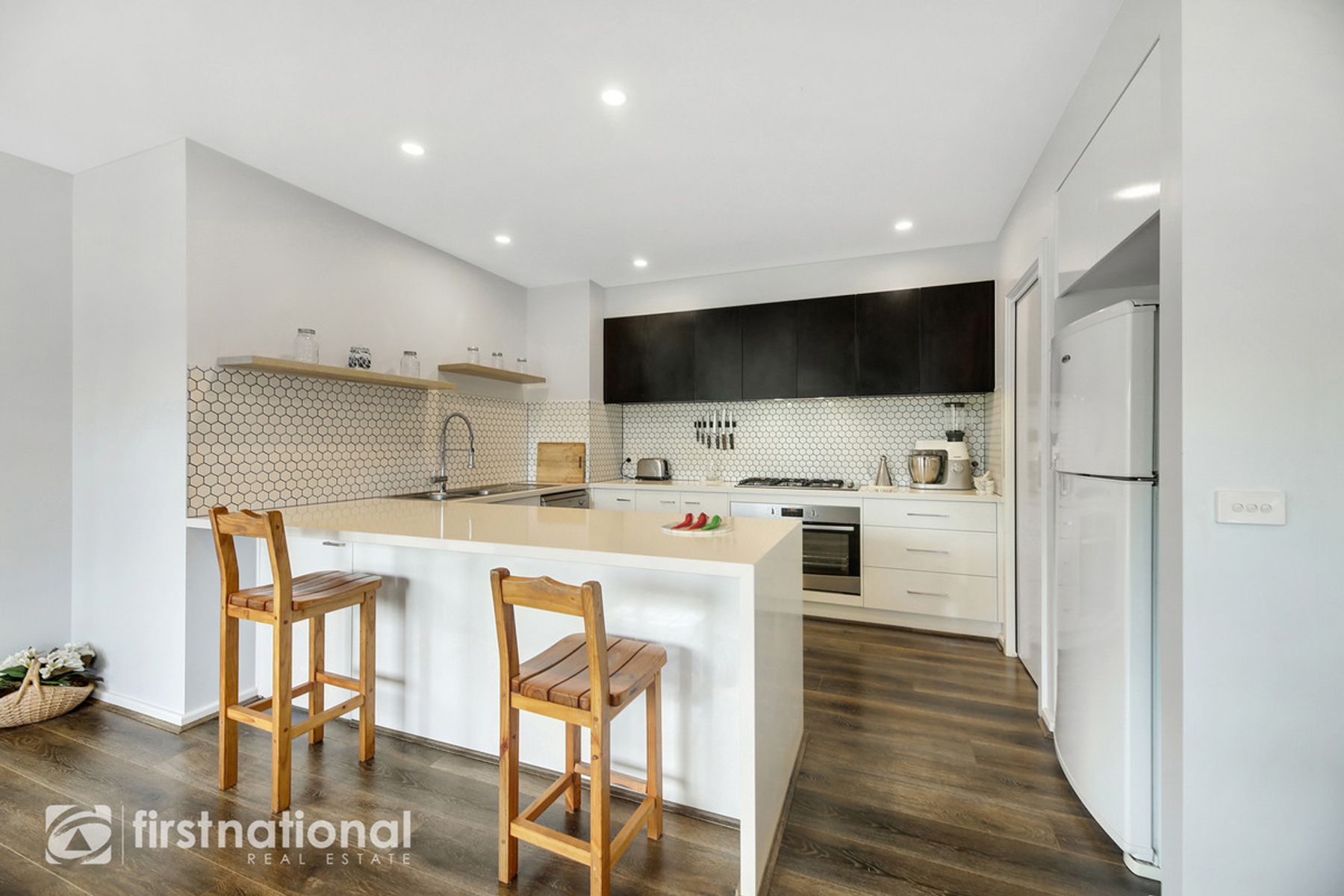 16 Pepper Crescent, Drouin, VIC 3818, Drouin - Thumbnail 4