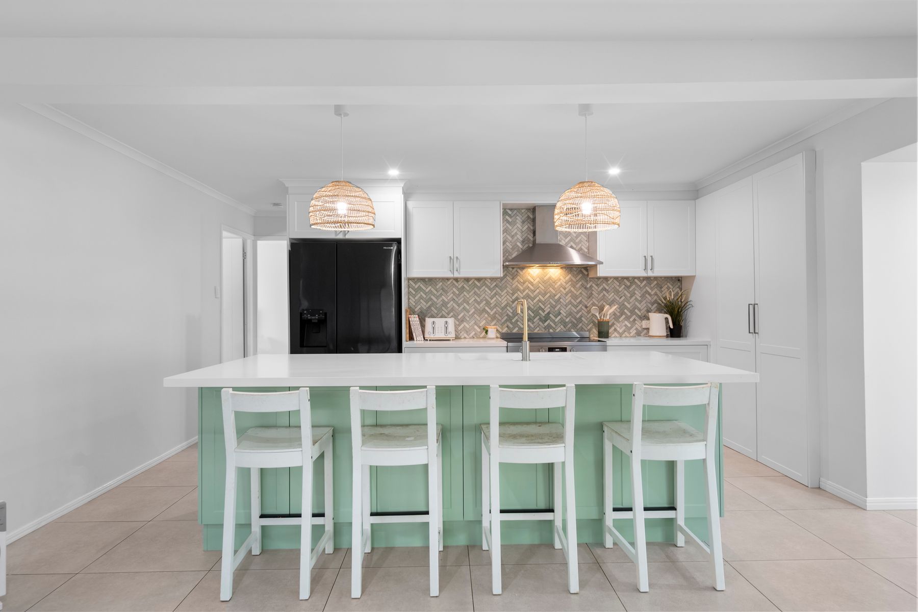 3 Cormorant Crescent, Jacobs Well, QLD 4208, Jacobs Well - Thumbnail 4