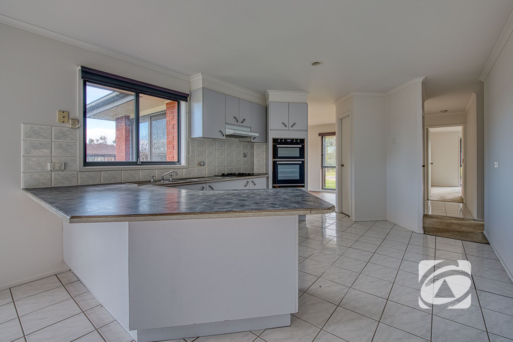 48 Insignia Crescent, Berwick VIC 3806, Berwick - Thumbnail 3
