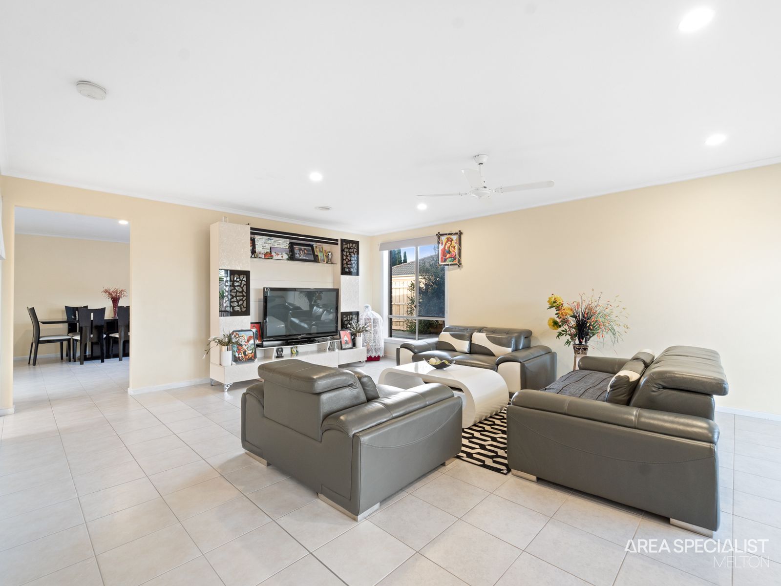 23 Spearfelt Street, Kurunjang, VIC 3337, Kurunjang - Thumbnail 5