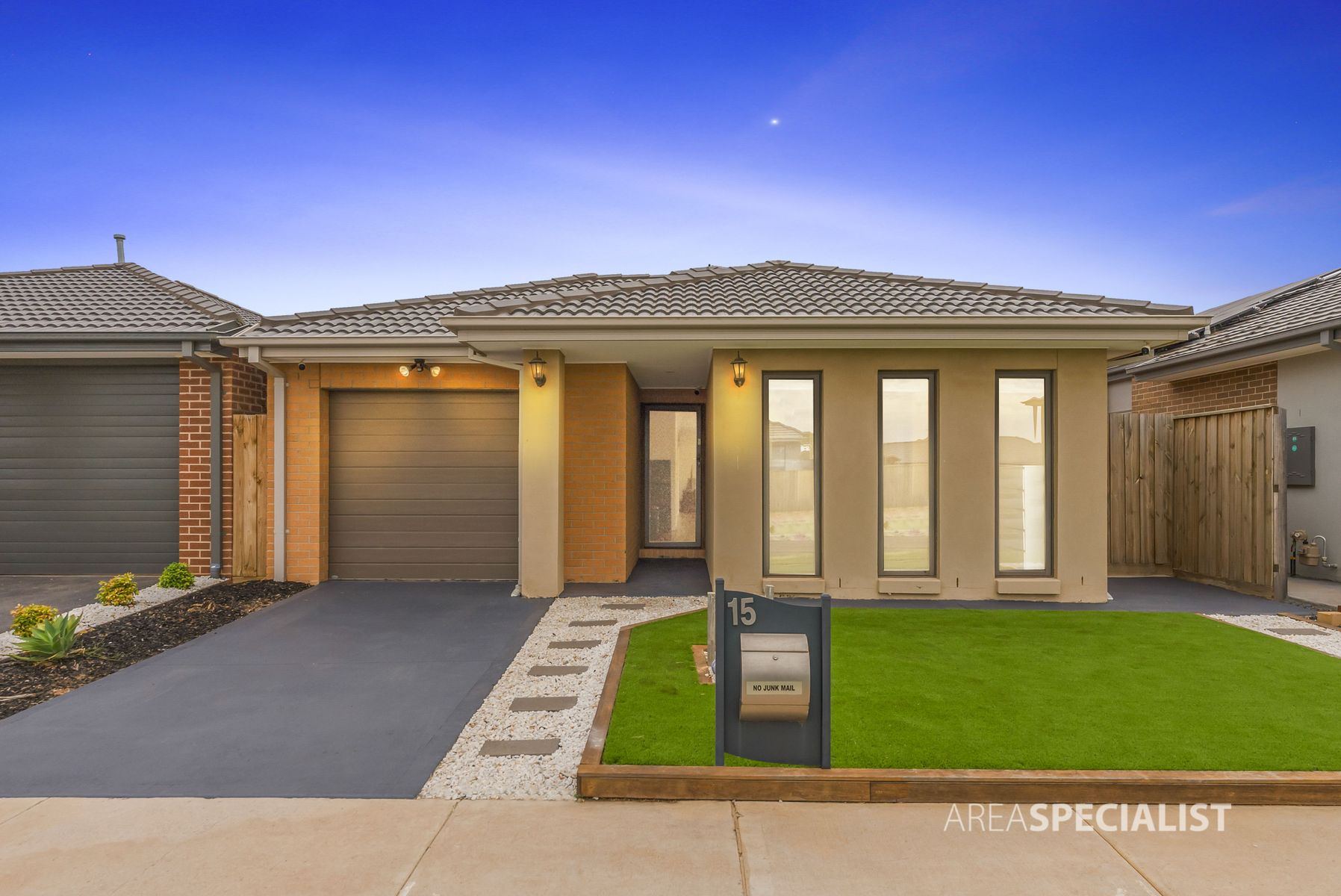 15 Gellibrand Street, Werribee, VIC 3030, Werribee - Thumbnail 3