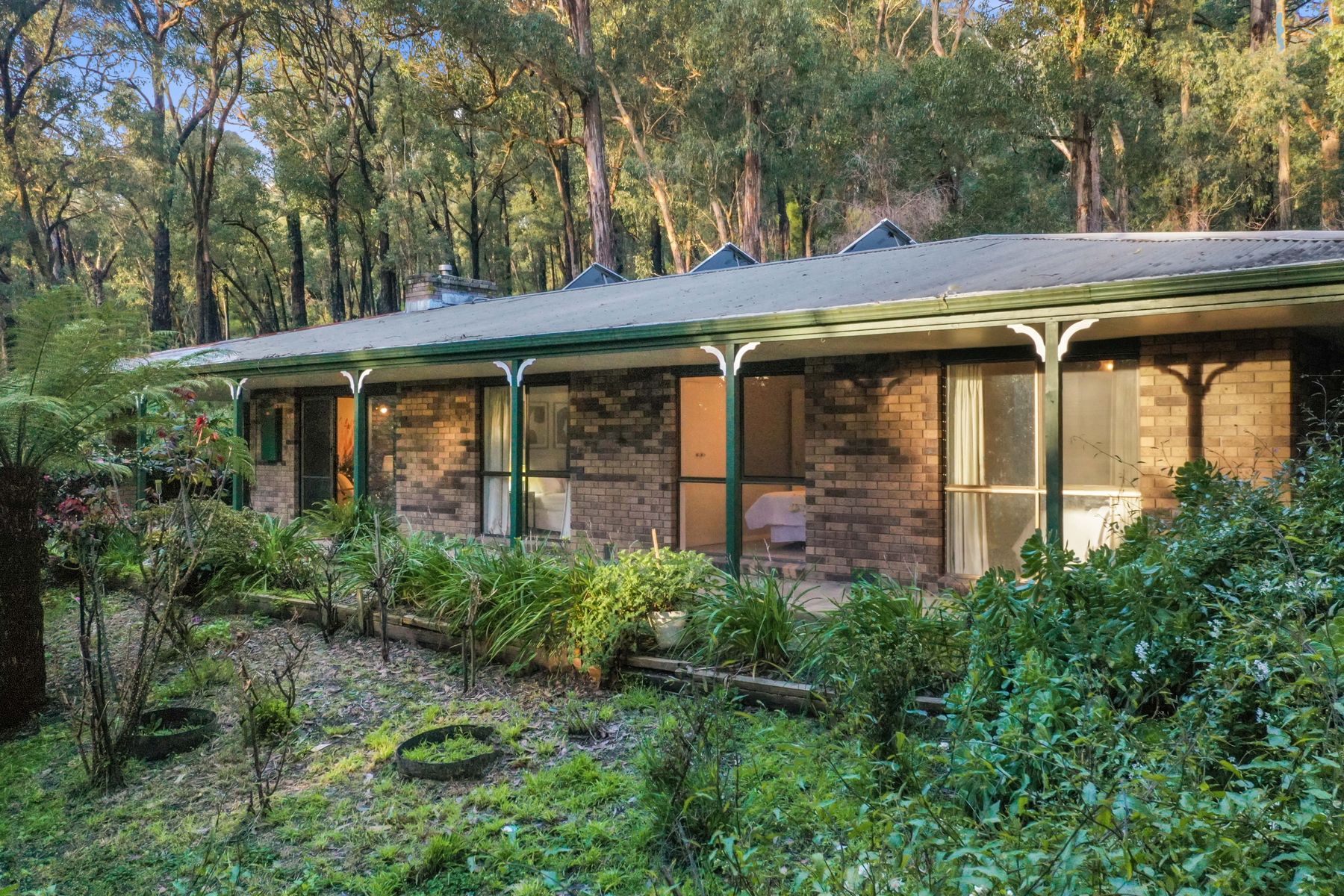 21 Simpsons Road, The Basin, VIC 3154, The Basin - Thumbnail 2