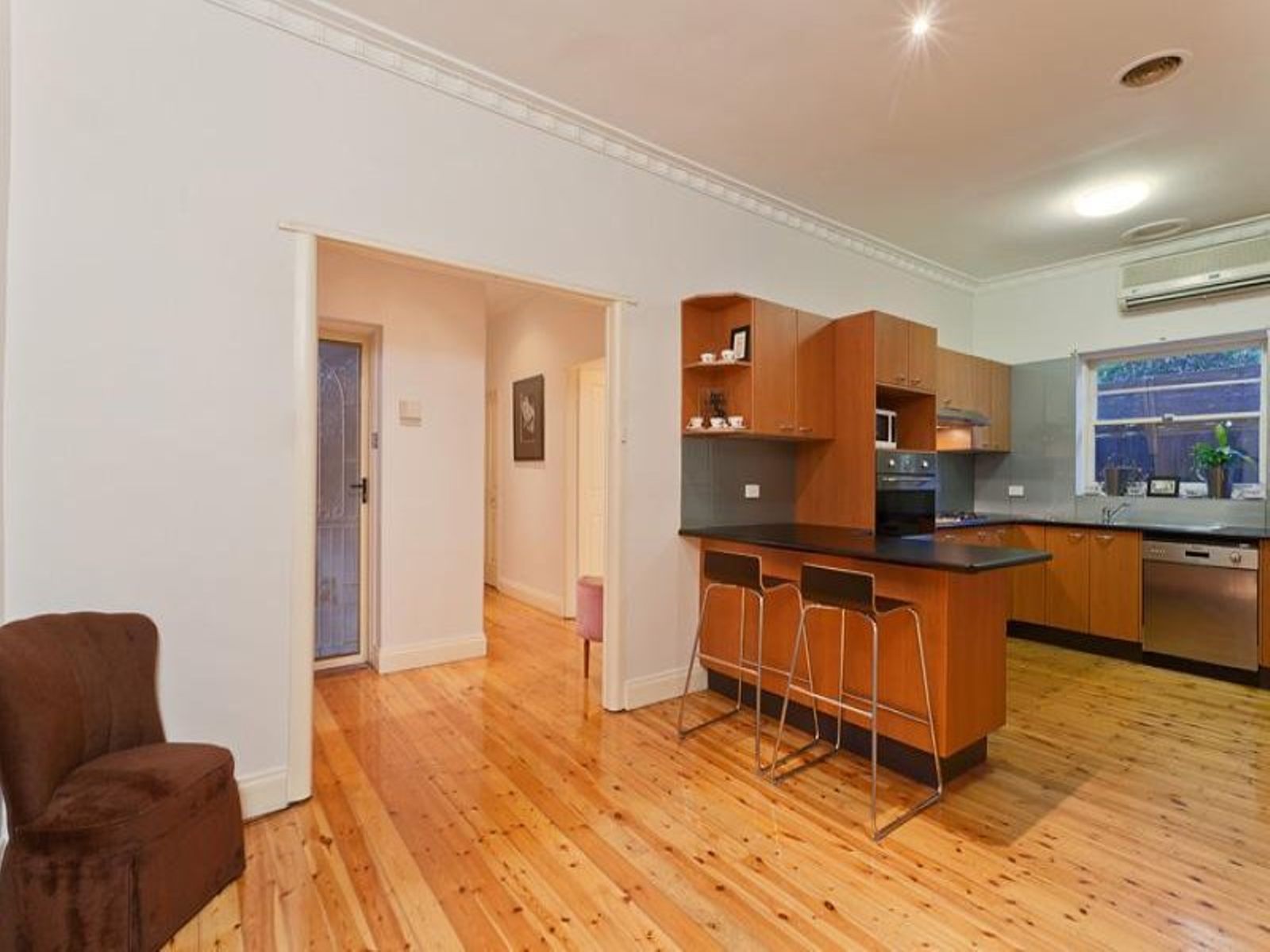1/15 Waratah Street, West Footscray - Thumbnail 6