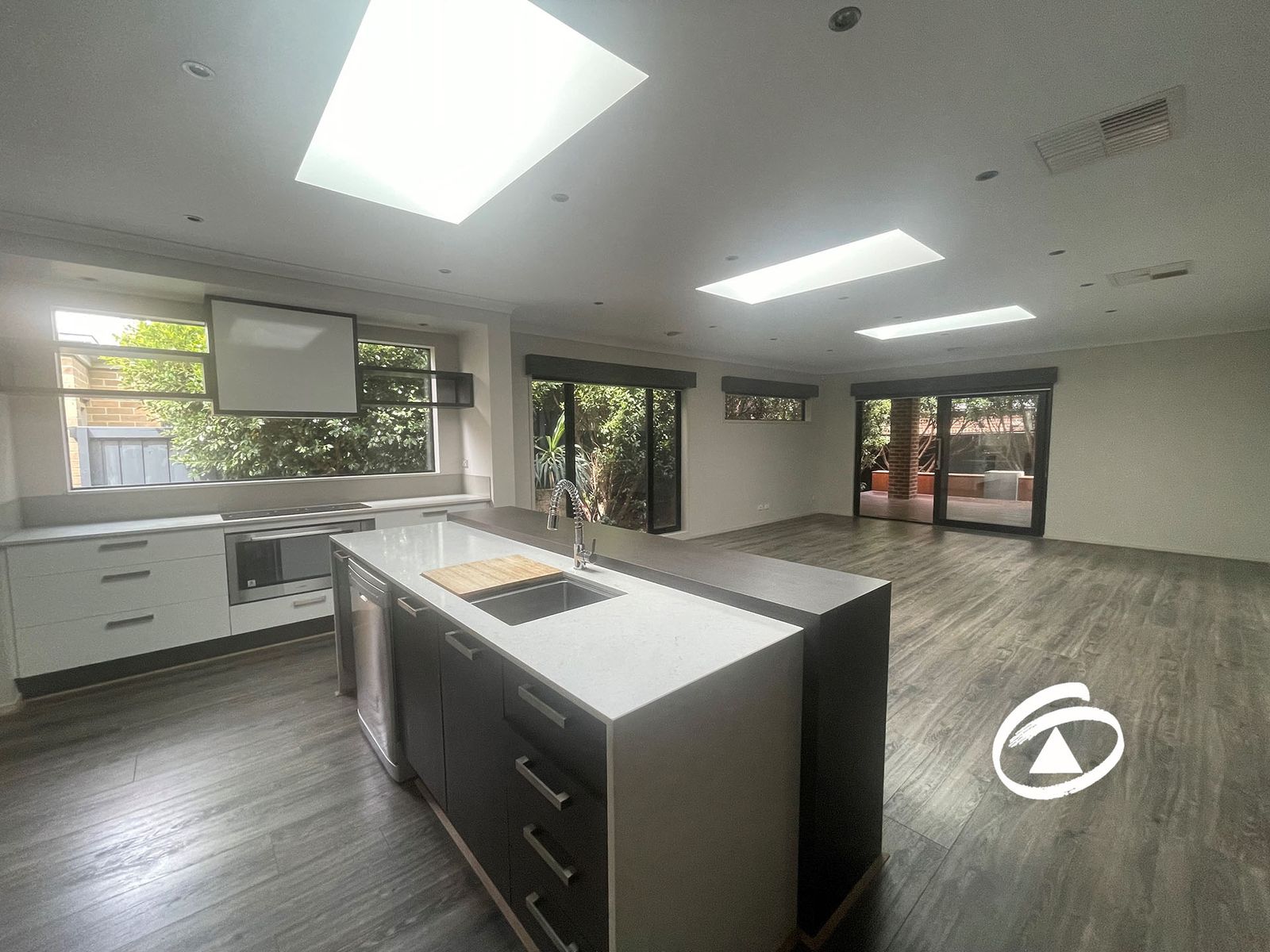 21 Penshurst Crescent, Officer VIC 3809, Officer - Thumbnail 4