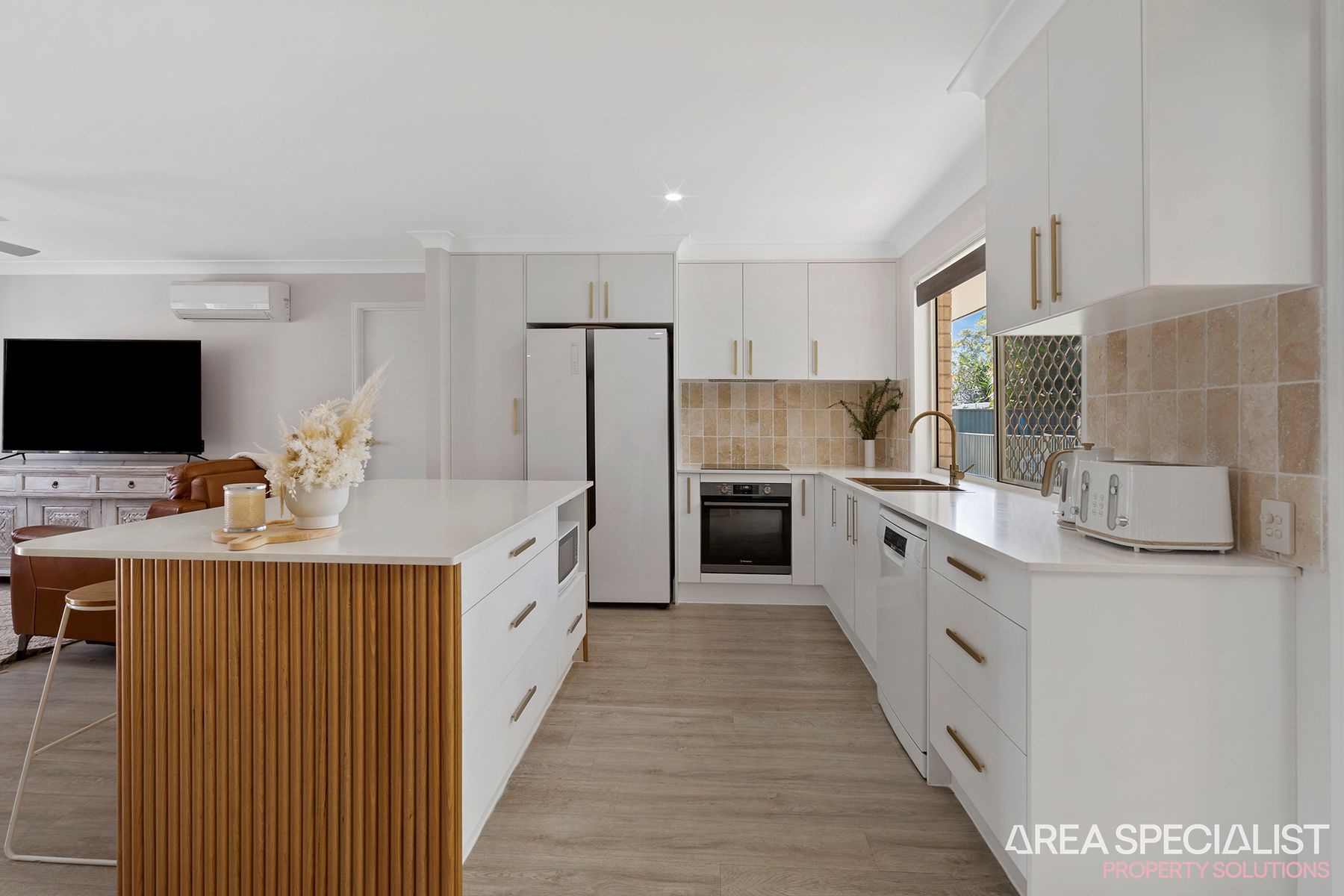 19 Samuel Court, Jacobs Well, QLD 4208, Jacobs Well - Thumbnail 4