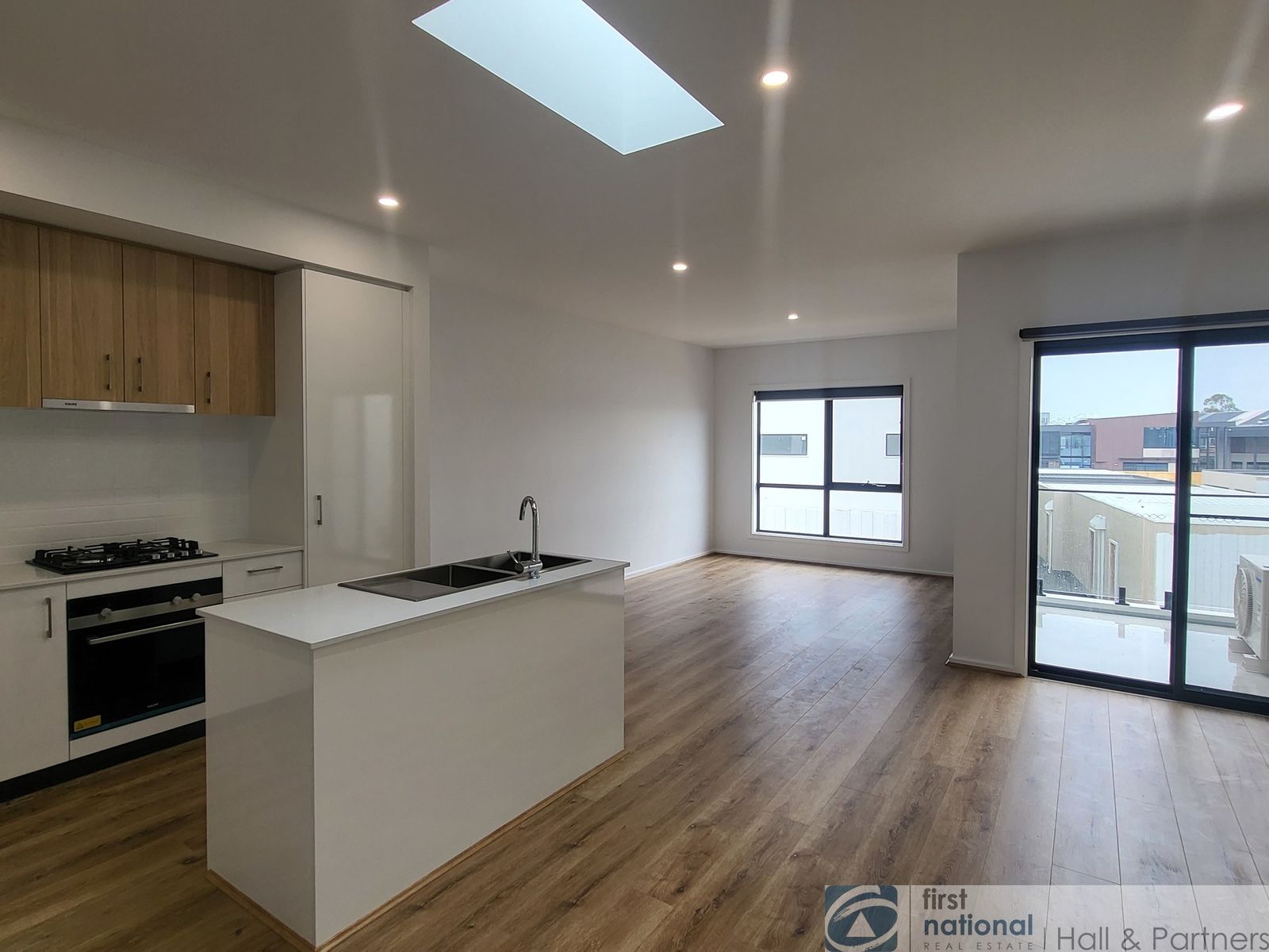 32 Limestone Drive, Berwick VIC 3806, Berwick - Thumbnail 3