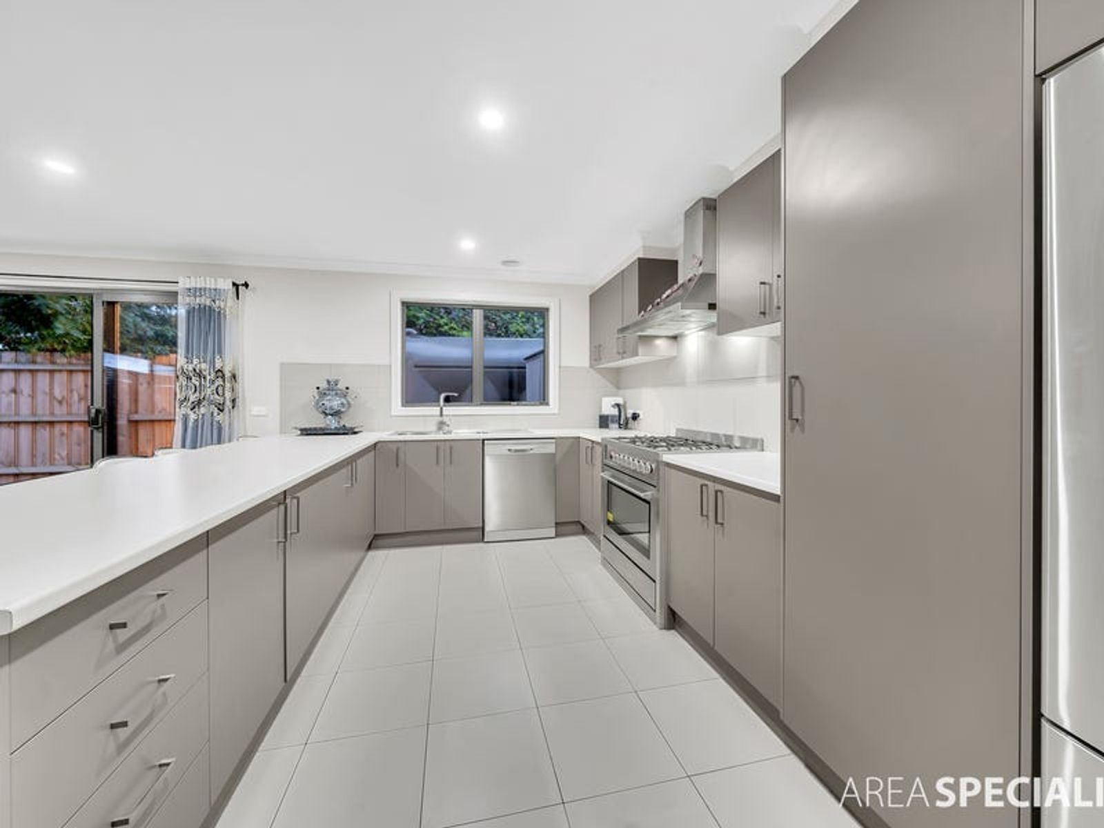 11A Plateau Crescent, Hampton Park, VIC 3976, Hampton Park - Thumbnail 7