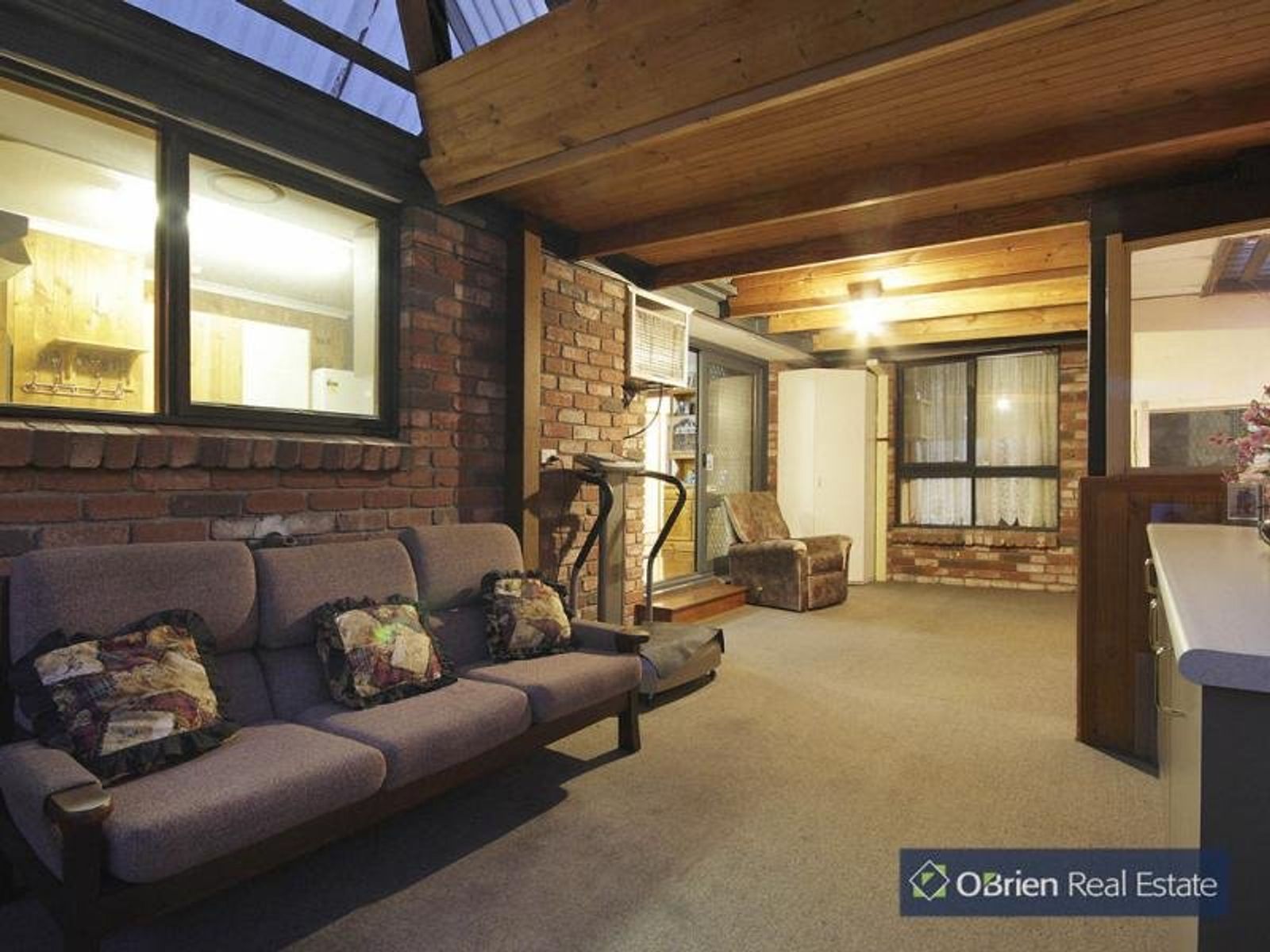 224 James Cook Drive, Endeavour Hills, VIC 3802, Endeavour Hills - Thumbnail 4