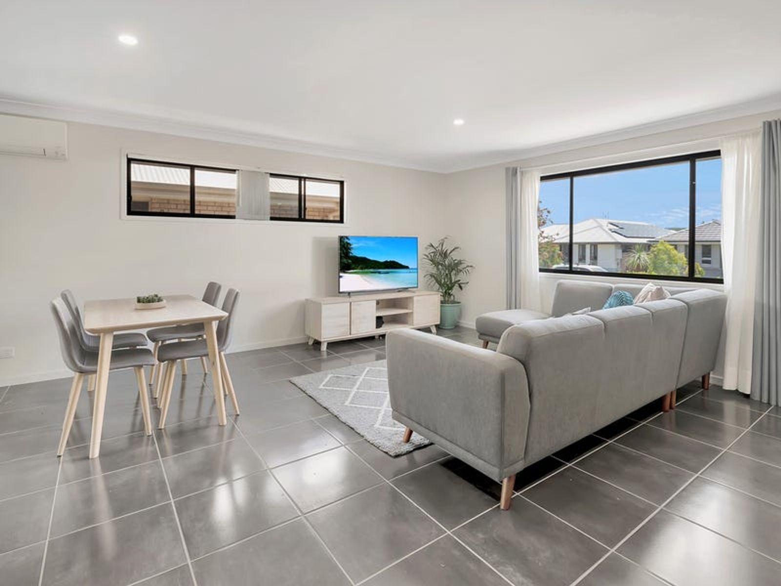 82 Fountain Street, Pimpama, QLD 4209, Pimpama - Thumbnail 4