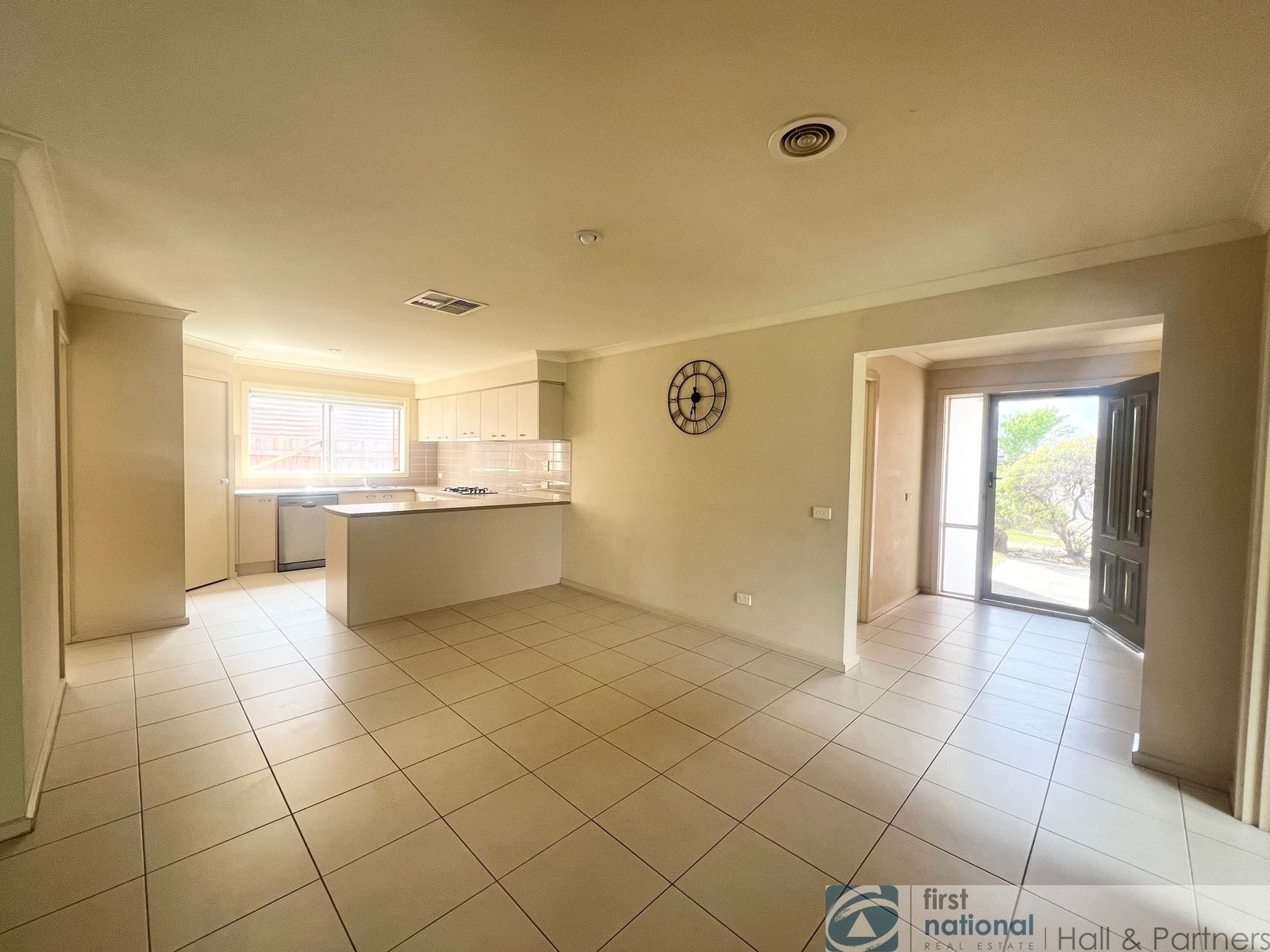 22 Camelia Way, Pakenham VIC 3810, Pakenham - Thumbnail 4
