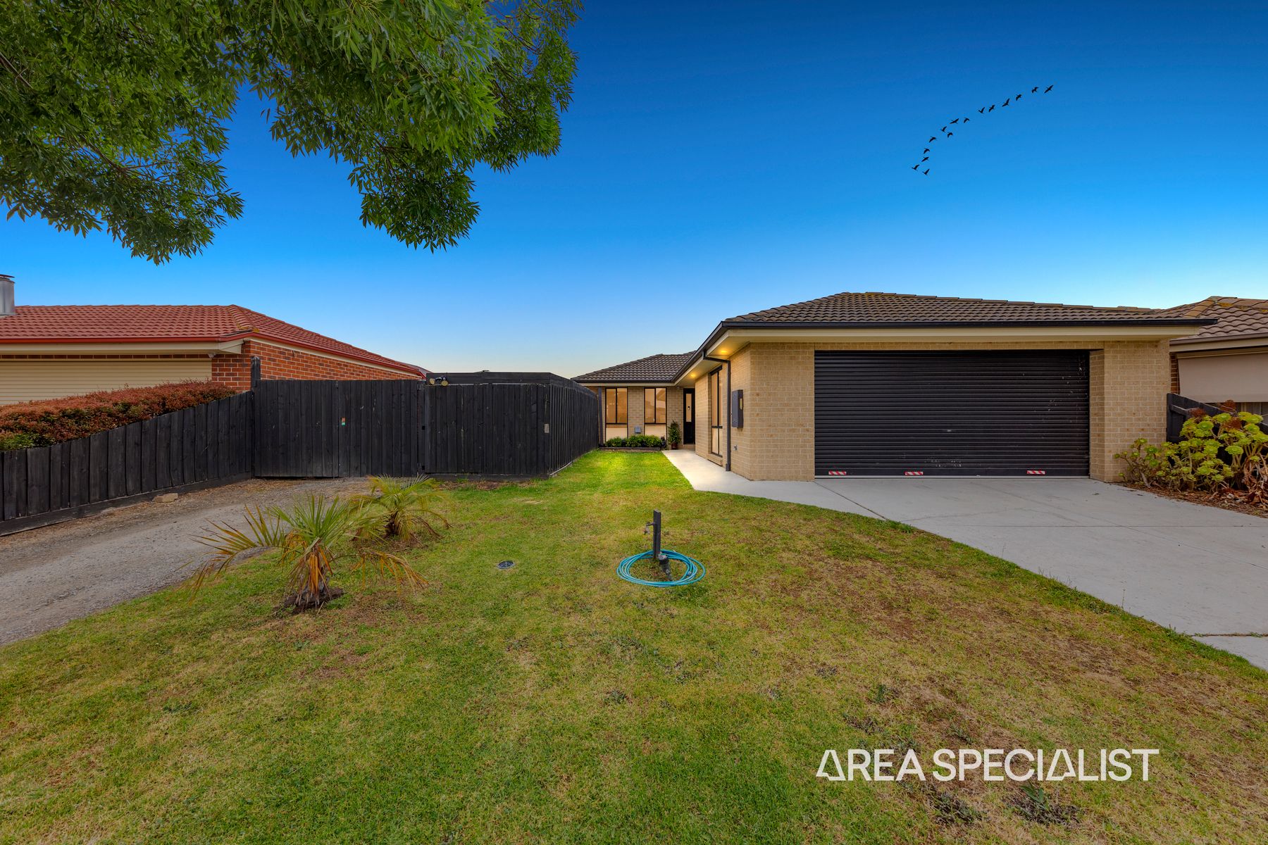 23 Bollen Way, Koo Wee Rup, VIC 3981, Koo Wee Rup - Thumbnail 2
