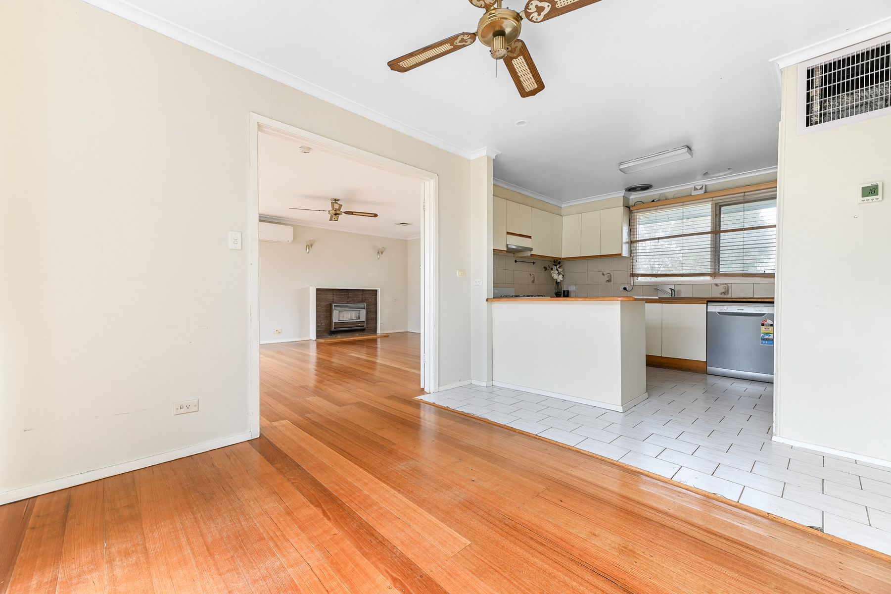 14 Ashdale Court, Springvale, VIC 3171, Springvale - Thumbnail 4