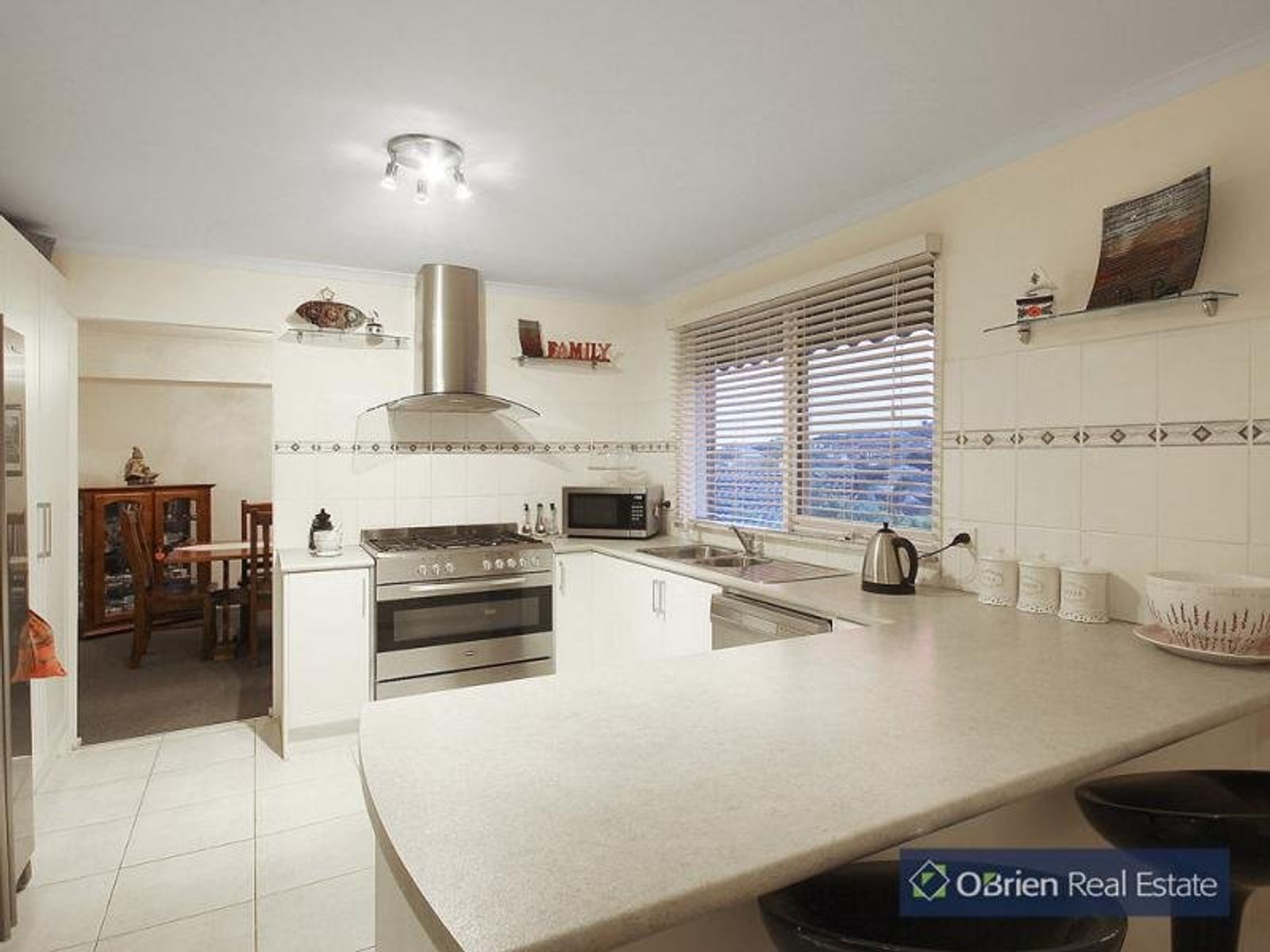 10 Ponto Court, Endeavour Hills, VIC 3802, Endeavour Hills - Thumbnail 3