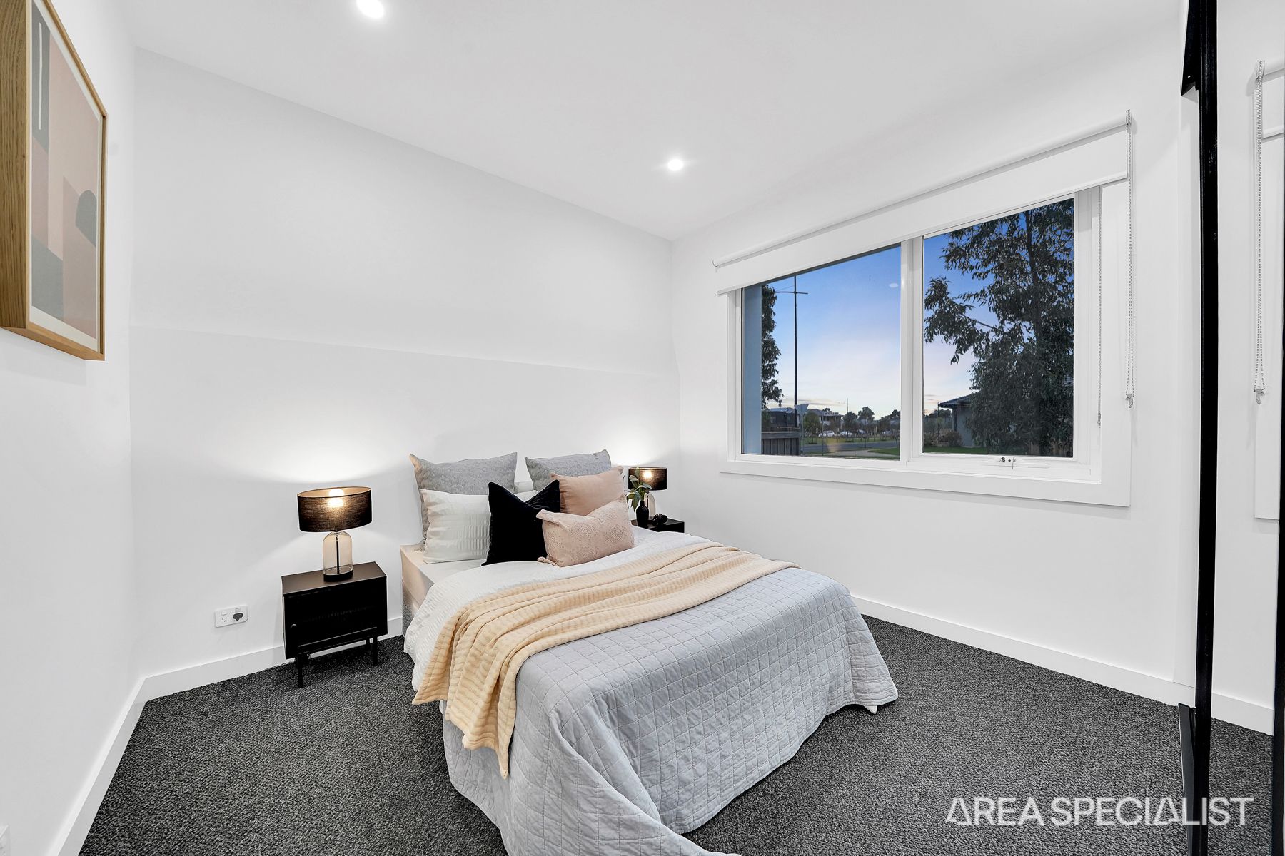 738 Neale Road, Deanside, Deanside - Thumbnail 5