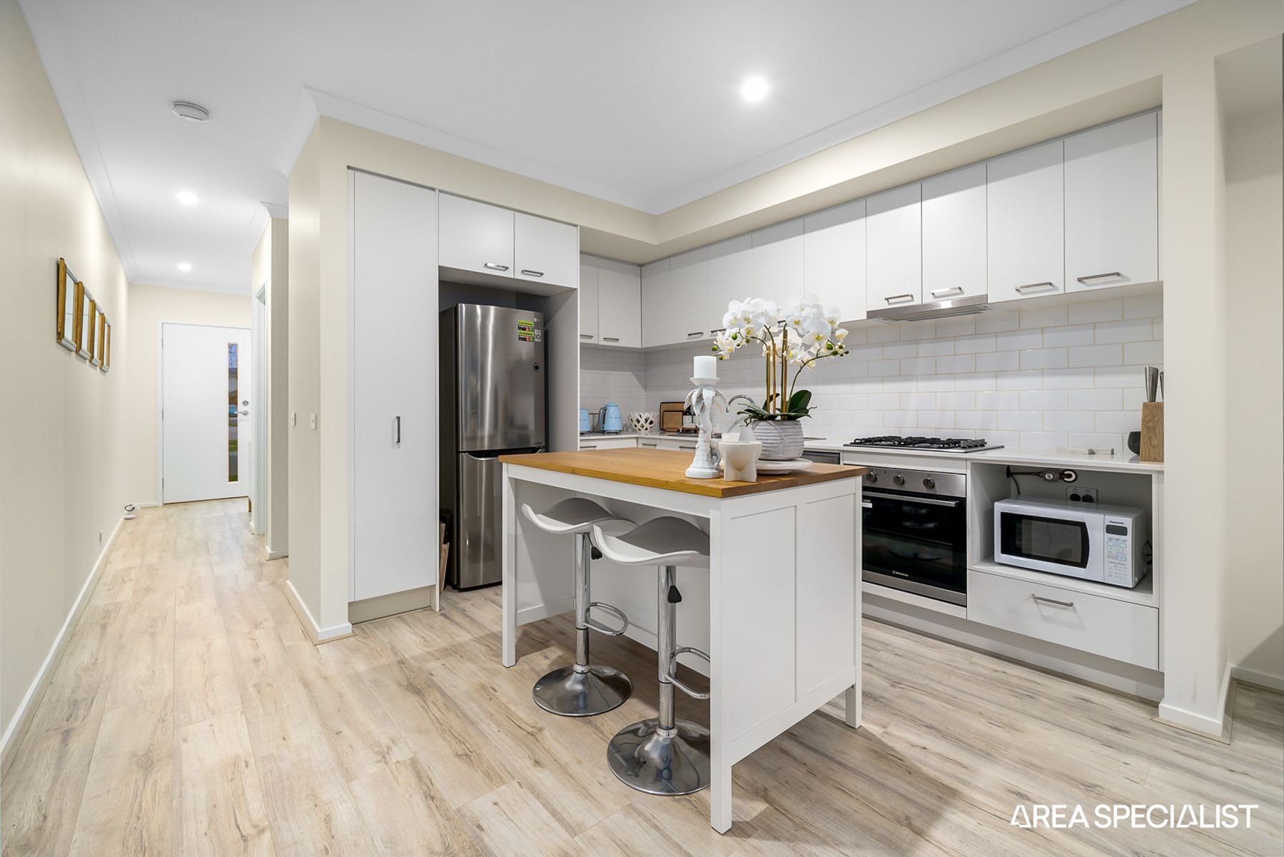 33B Odeon Avenue, Clyde North, VIC 3978, Clyde North - Thumbnail 7