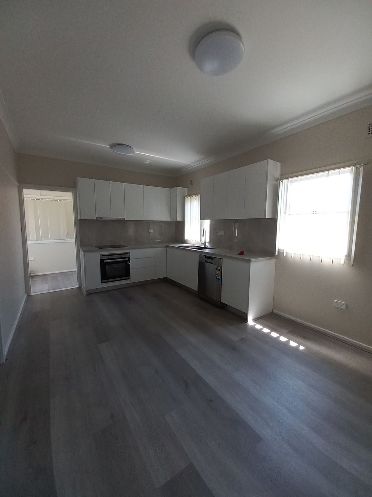 60 Cooper Road, Birrong NSW 2143, Birrong - Thumbnail 6