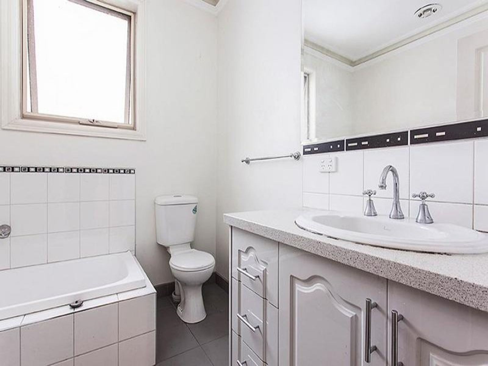 6 Fairbairn Drive, Kensington - Thumbnail 8