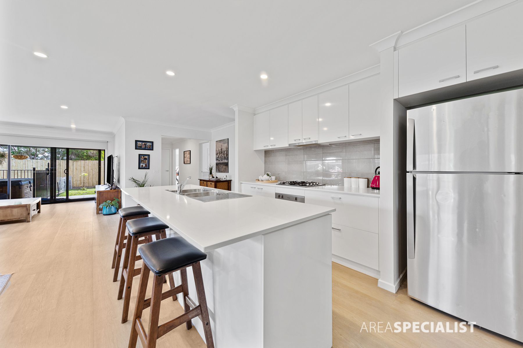 6 Eacott Street, Longwarry, VIC 3816, Longwarry - Thumbnail 3