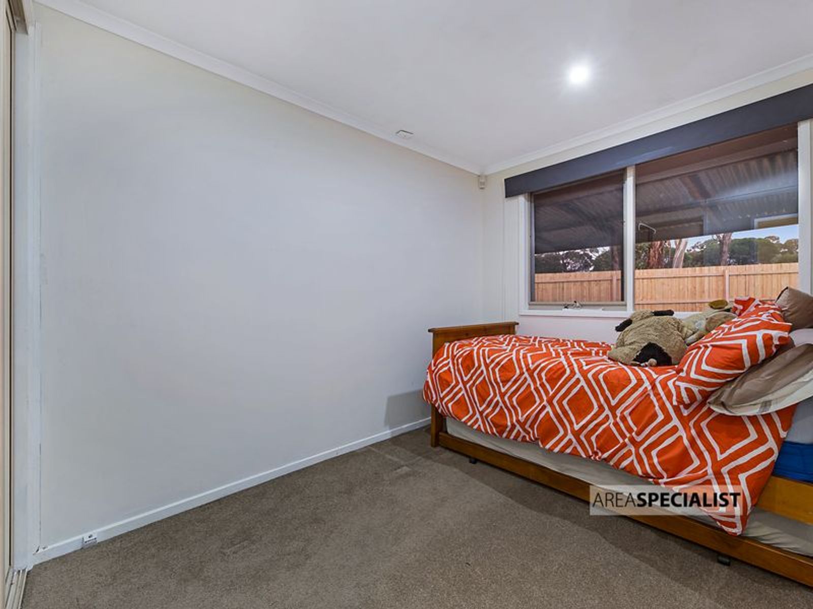 5 Lawrence Court, Cranbourne North, VIC 3977, Cranbourne North - Thumbnail 4