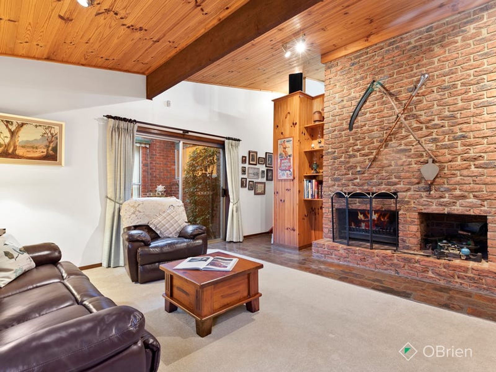 30 Endeavour Crescent, Endeavour Hills, VIC 3802, Endeavour Hills - Thumbnail 4