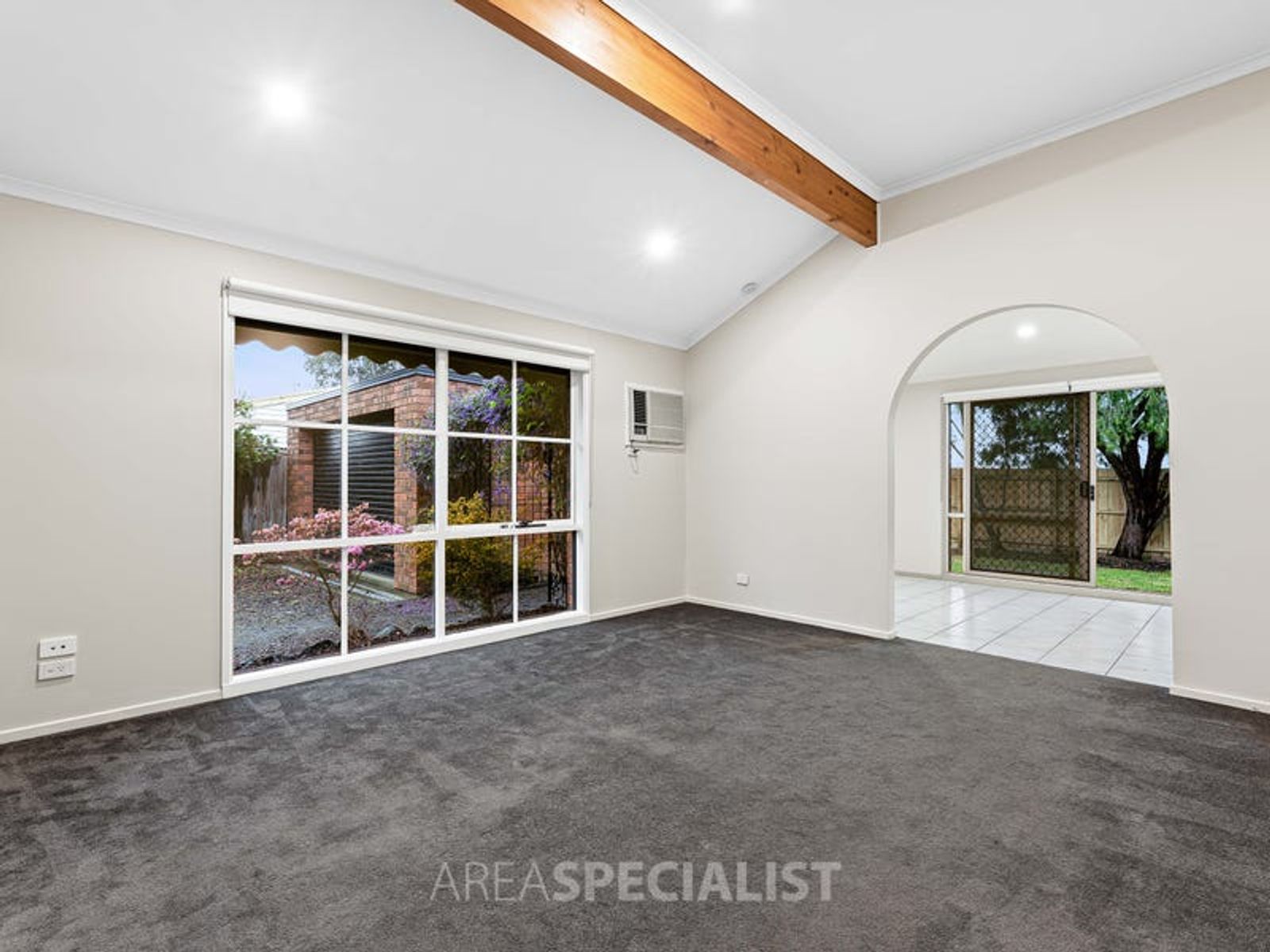 39 Willow Drive, Hampton Park, VIC 3976, Hampton Park - Thumbnail 3