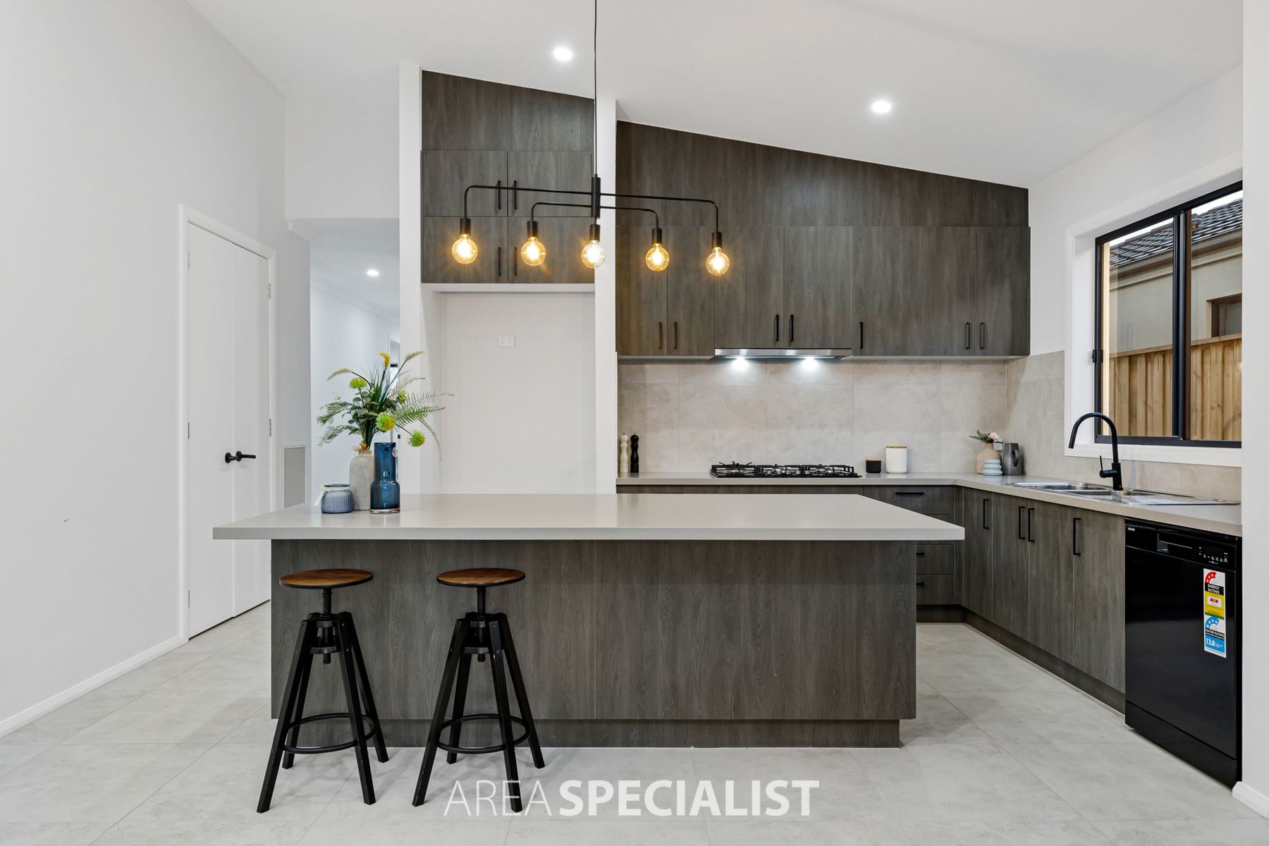 11 Brigadier Way, Berwick, VIC 3806, Berwick - Thumbnail 8
