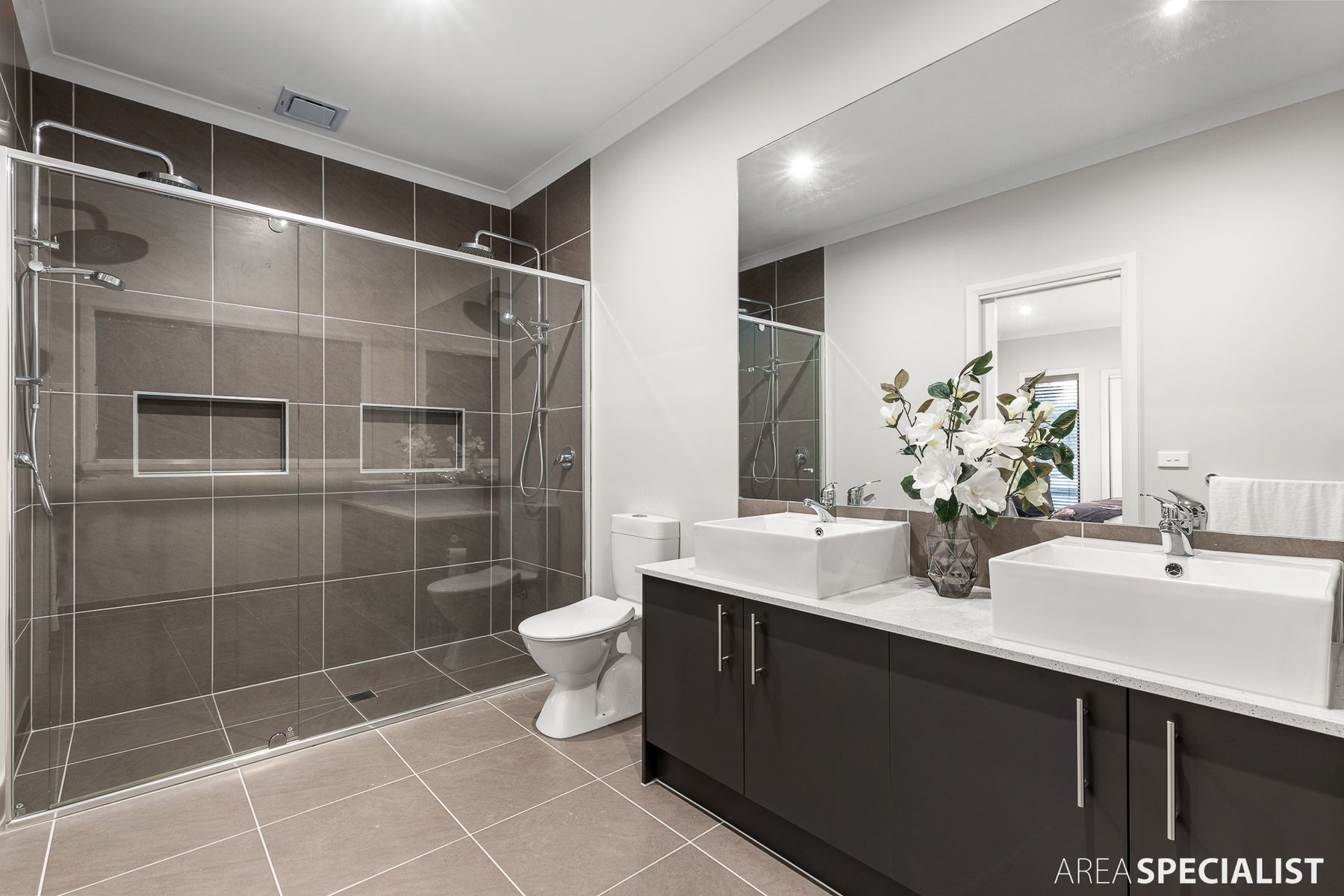 12 Rochester Grove, Truganina, VIC 3029, Truganina - Thumbnail 7