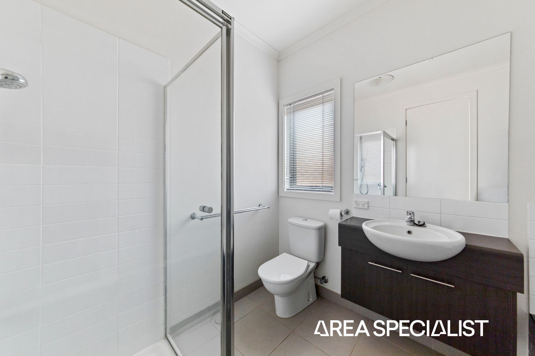 44 Edgeware Close, Pakenham, VIC 3810, Pakenham - Thumbnail 6