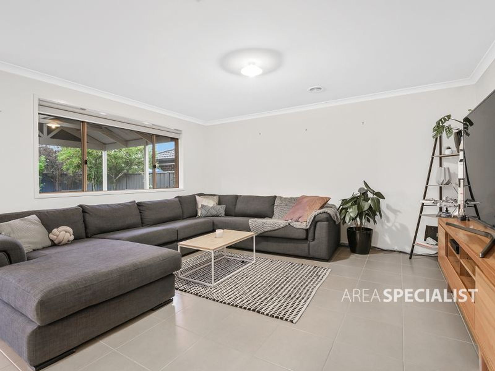 17 Minerva Avenue, Cranbourne West, VIC 3977, Cranbourne West - Thumbnail 6