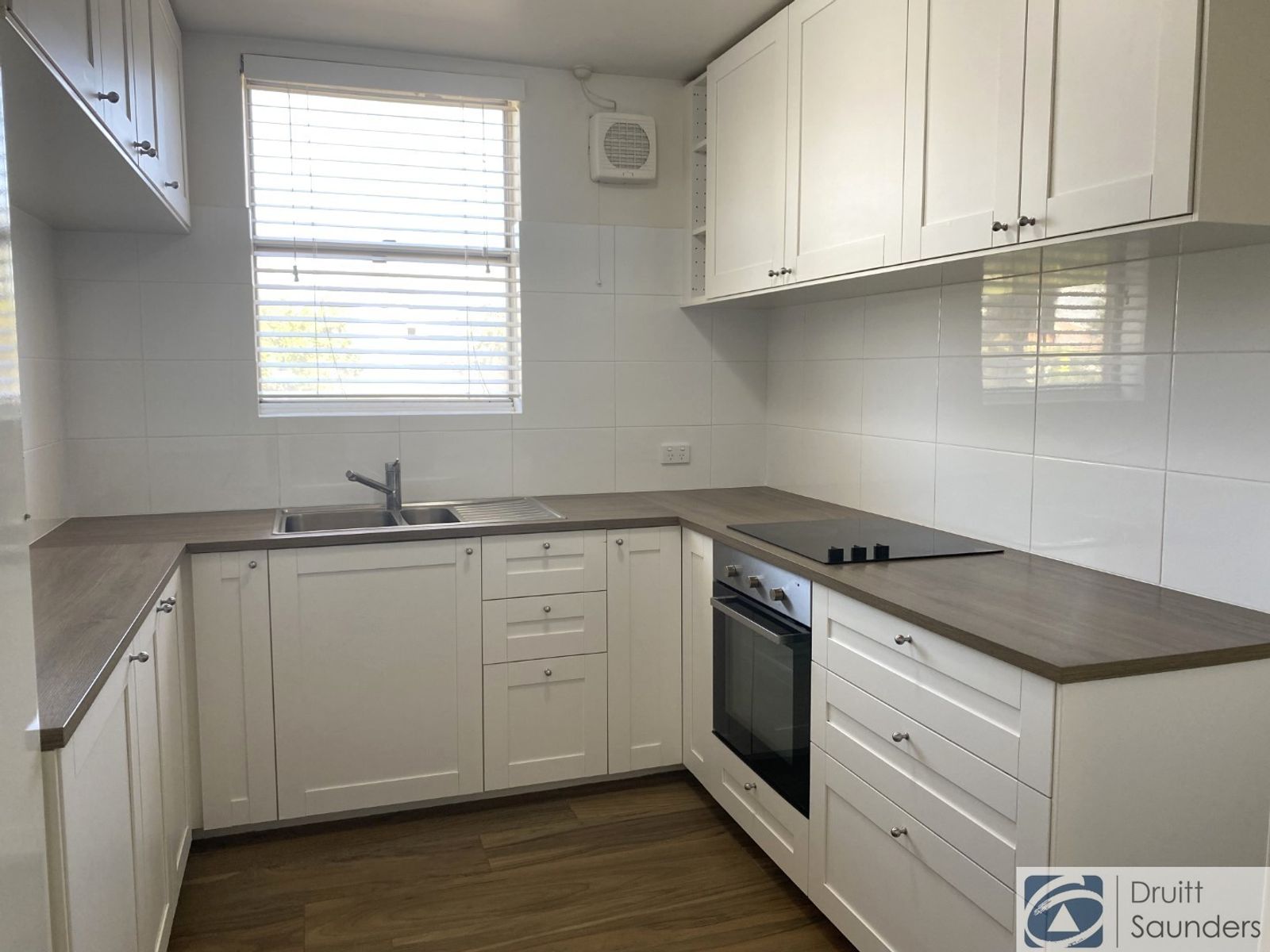 19/16 Leeder Street, Glendalough WA 6016, Glendalough - Thumbnail 2