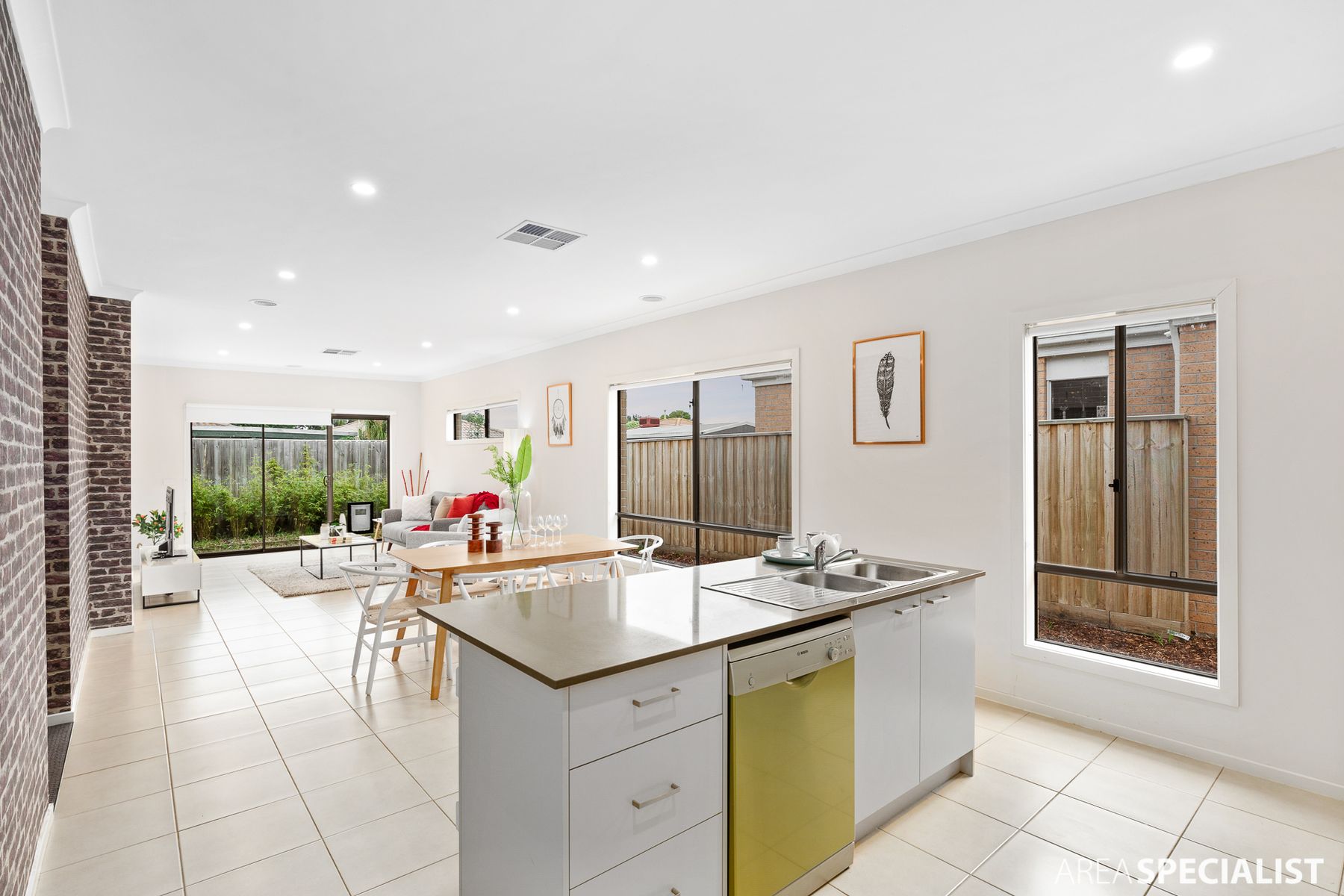 35 Mantello Drive, Werribee, VIC 3030, Werribee - Thumbnail 7
