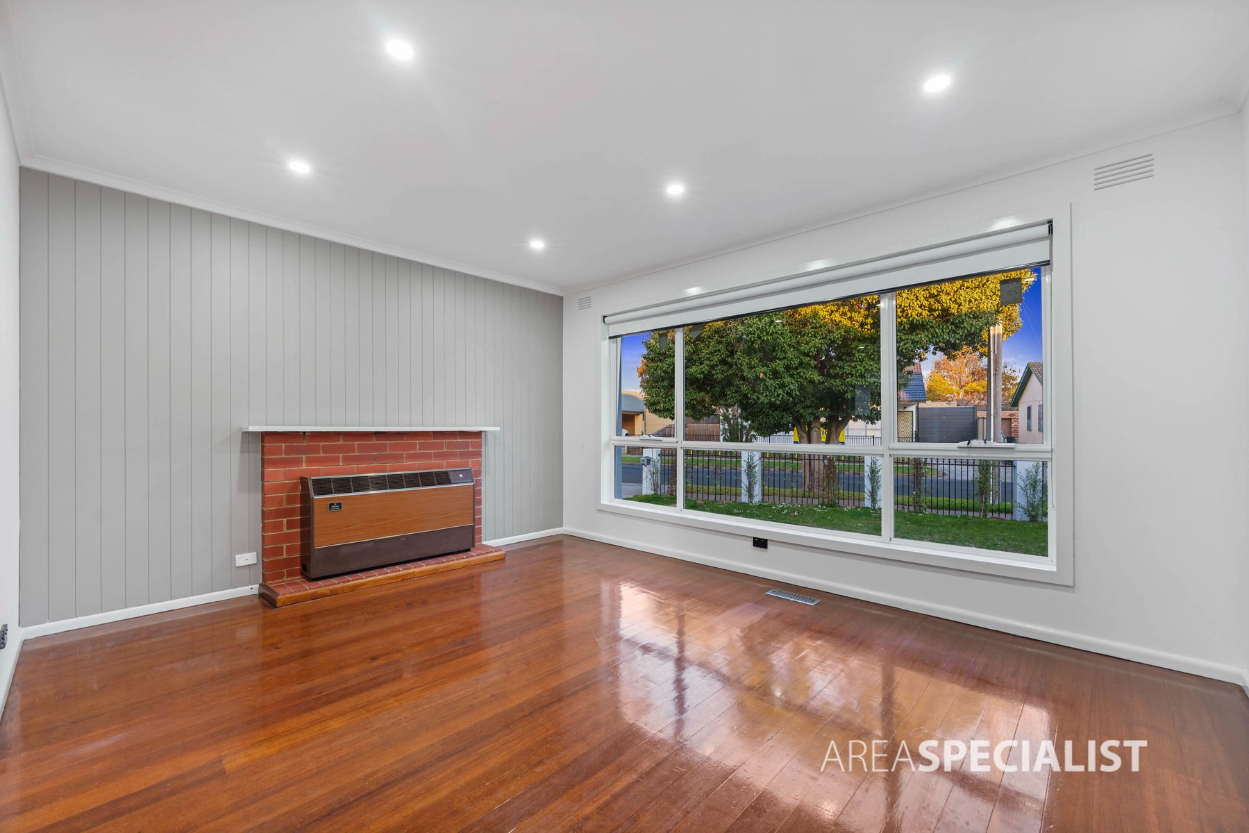 4 Willow Street, Werribee, VIC 3030, Werribee - Thumbnail 4
